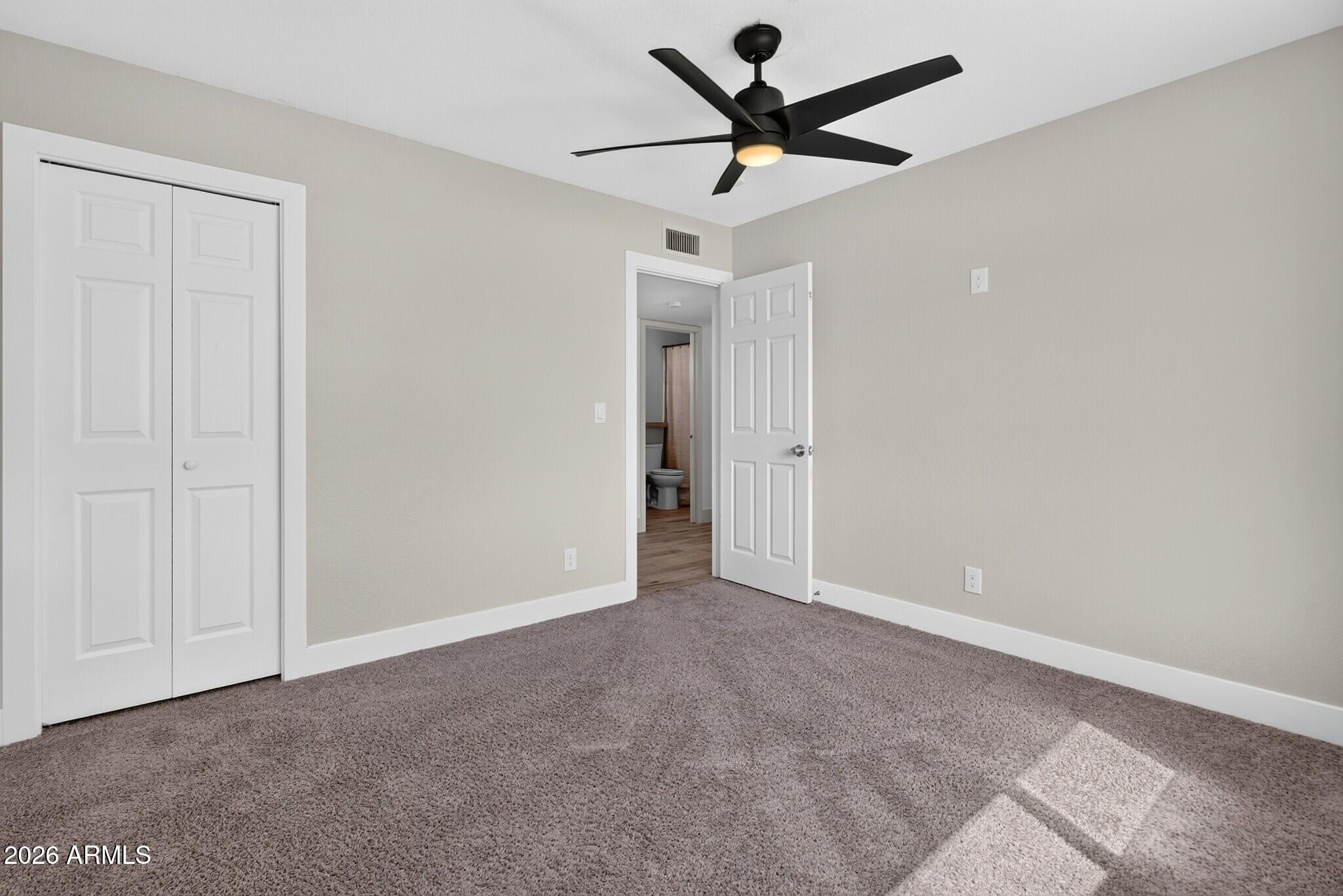 705 N ORACLE Circle