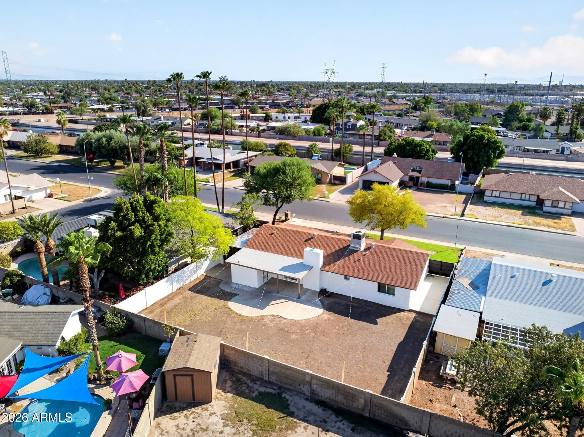 705 N ORACLE Circle
