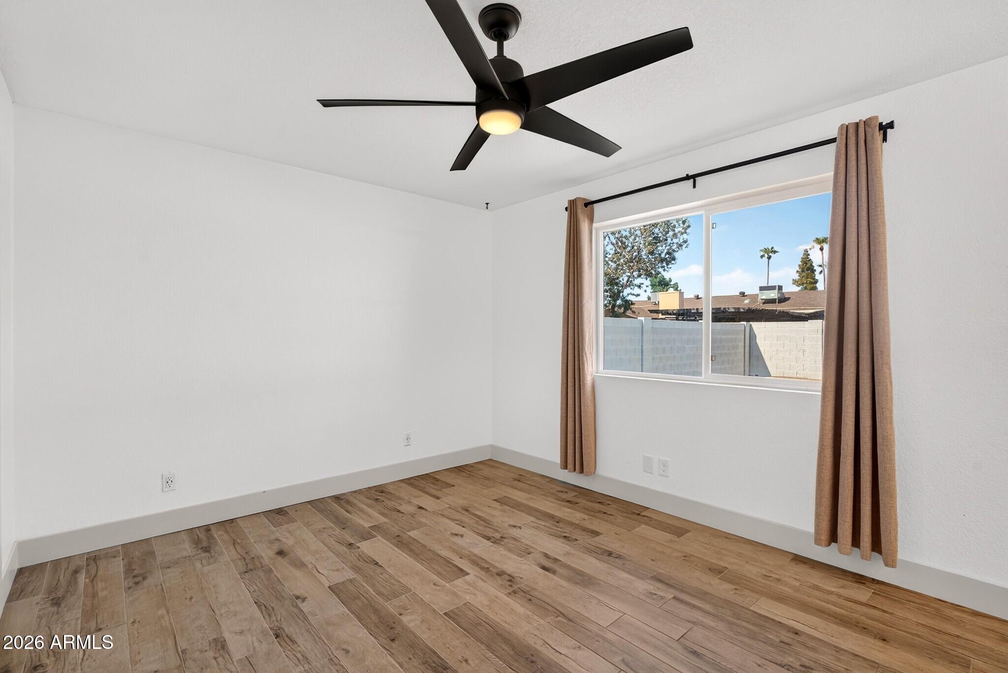 705 N ORACLE Circle