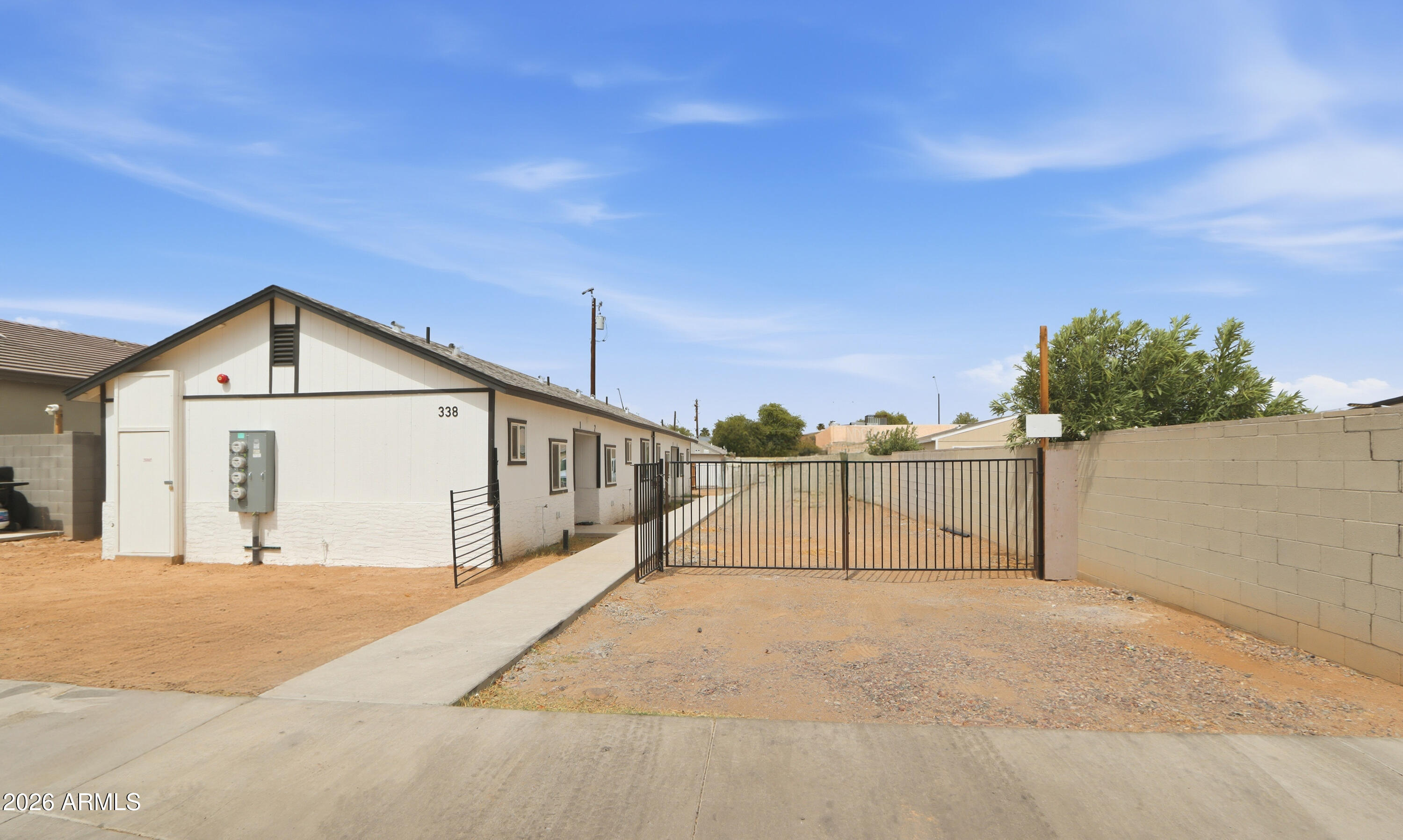 338 N 1ST Street