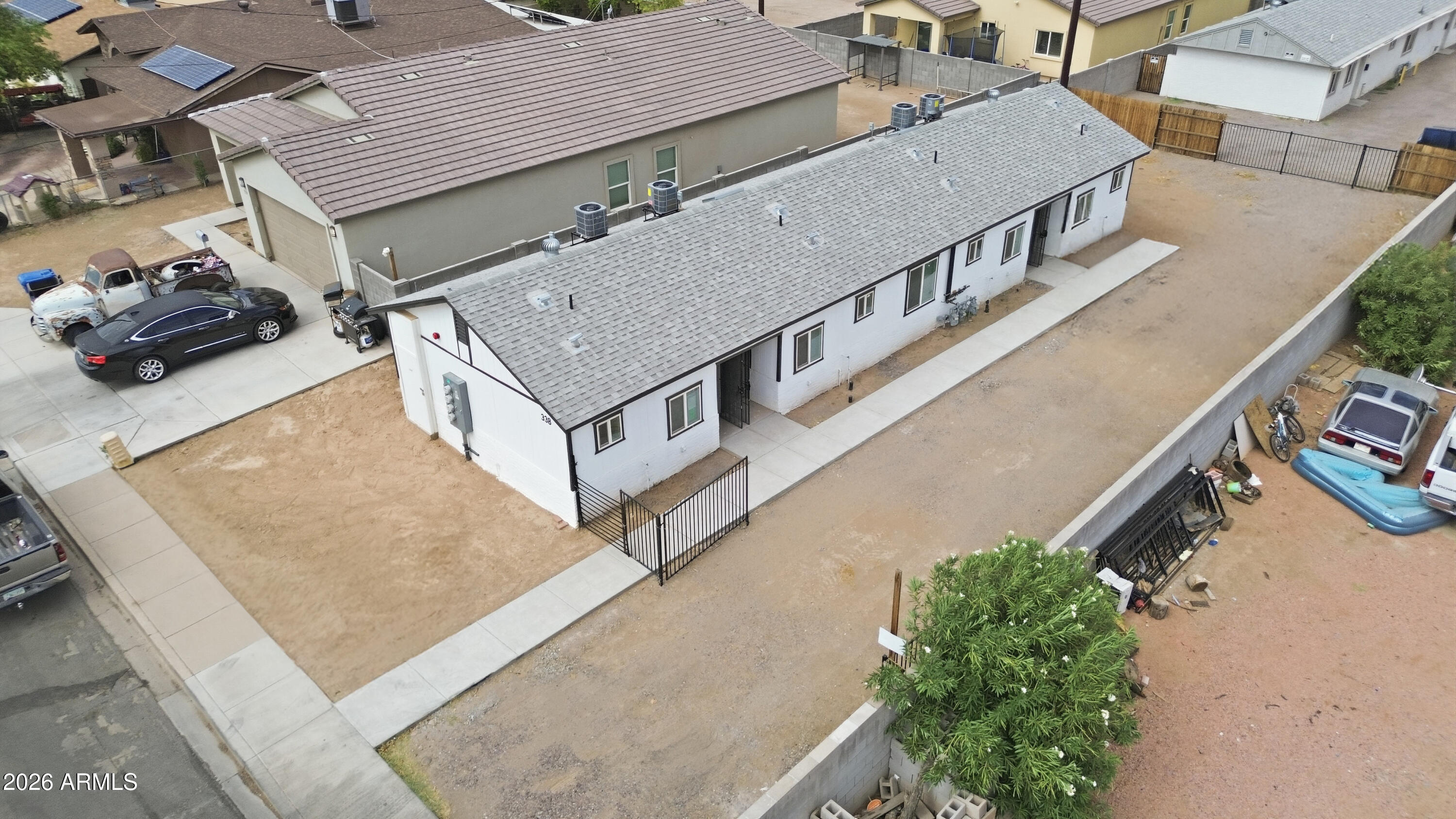 338 N 1ST Street