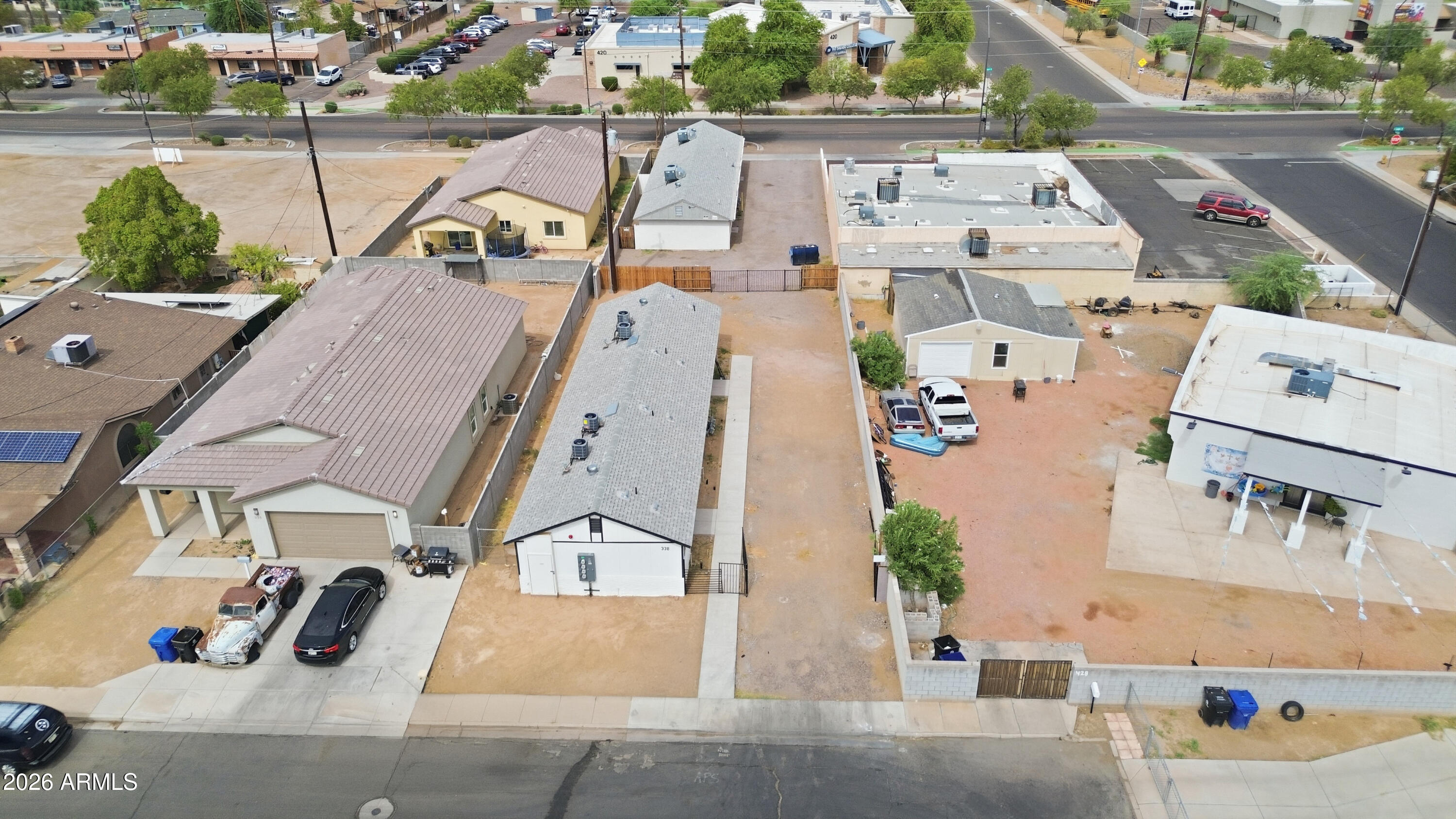 338 N 1ST Street