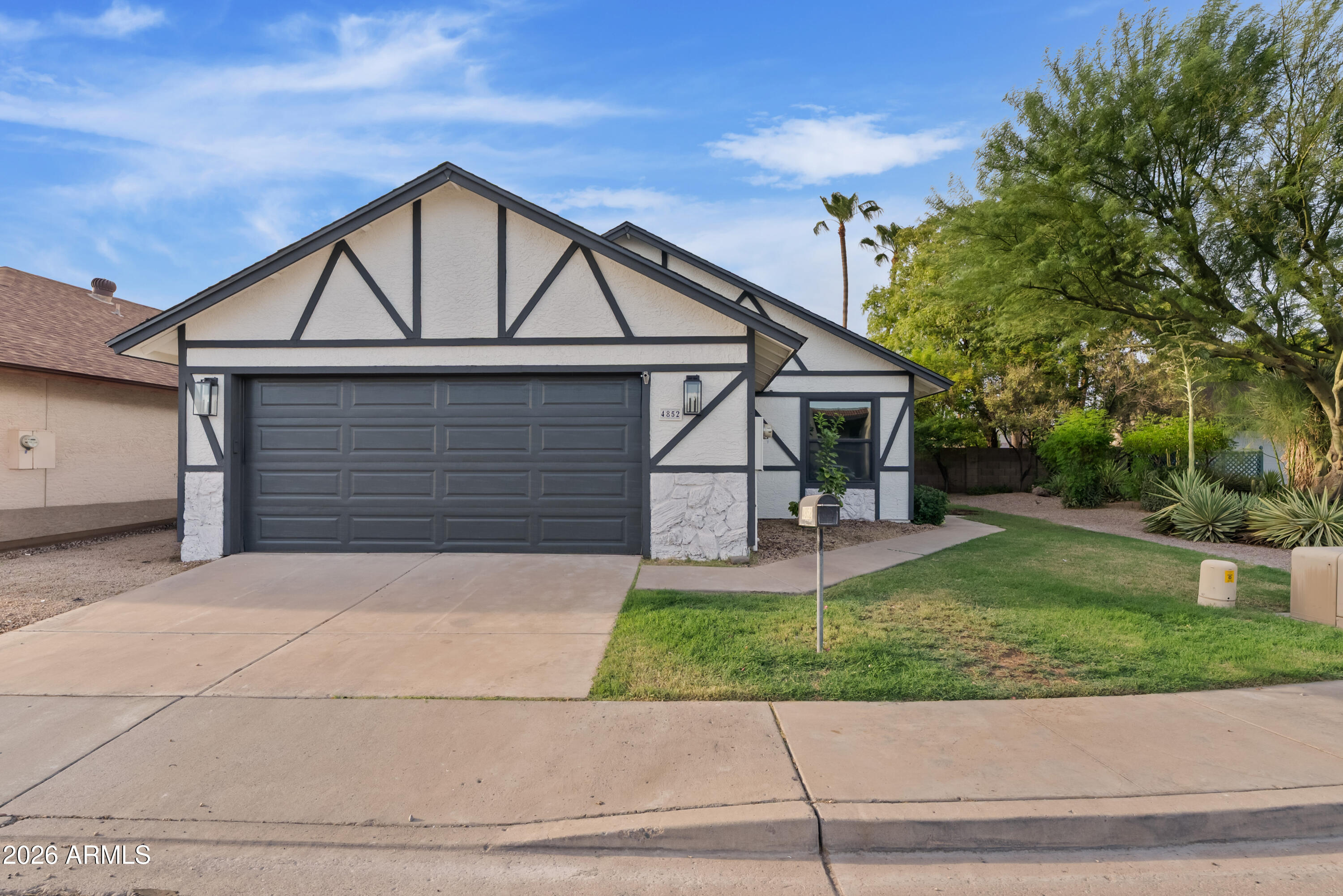 4852 E BETTY ELYSE Lane