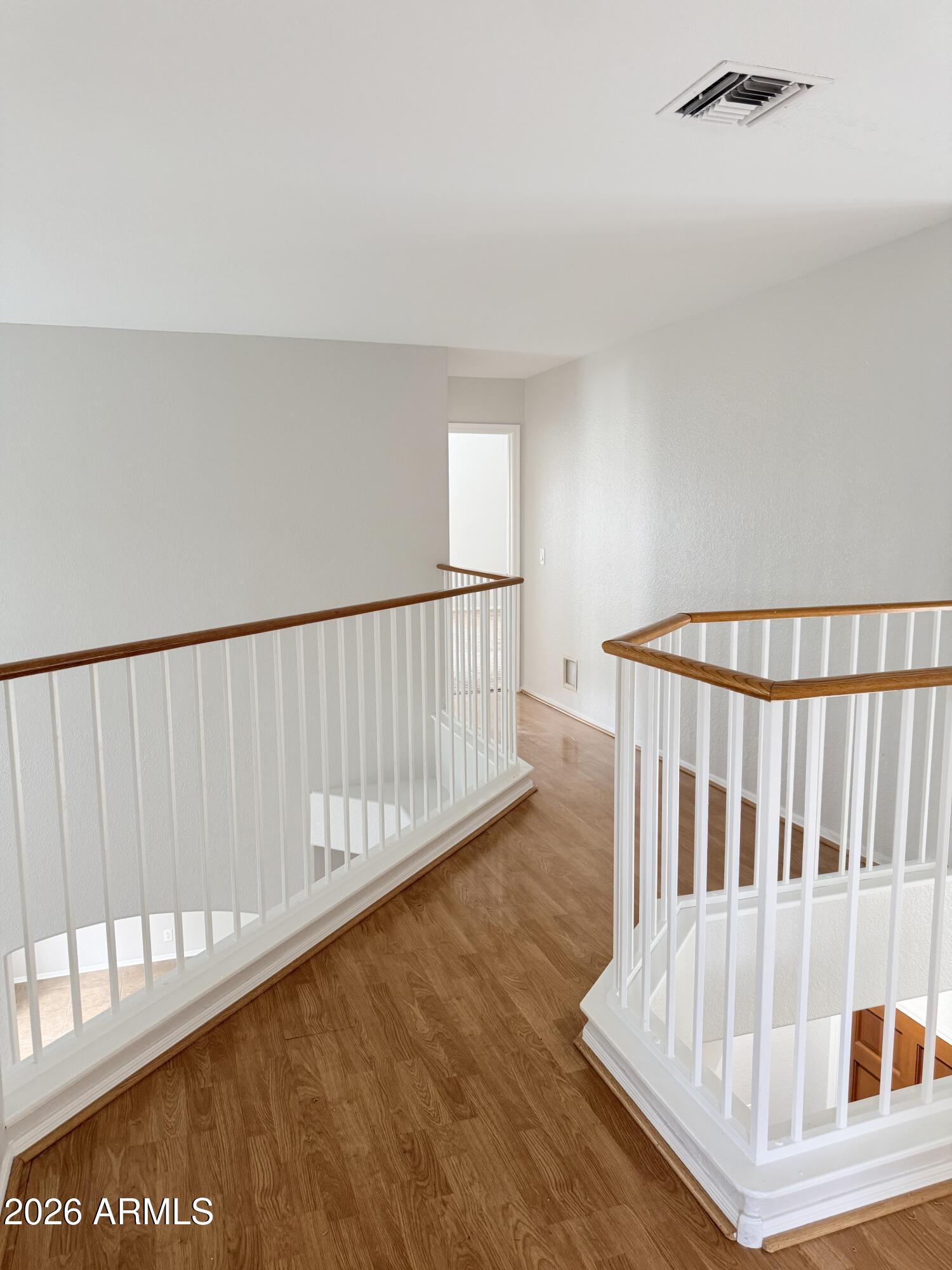325 W LE MARCHE Avenue