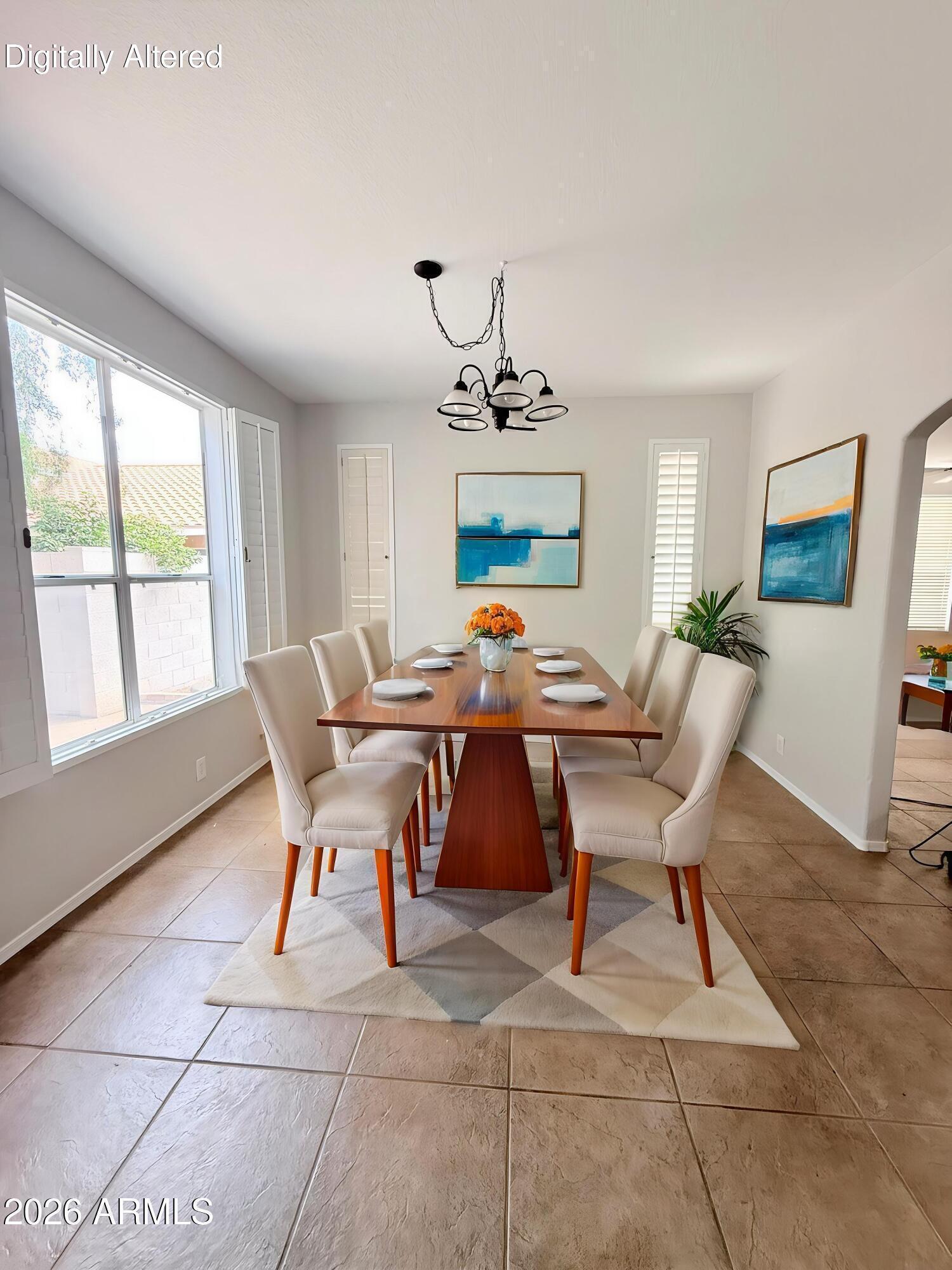 325 W LE MARCHE Avenue