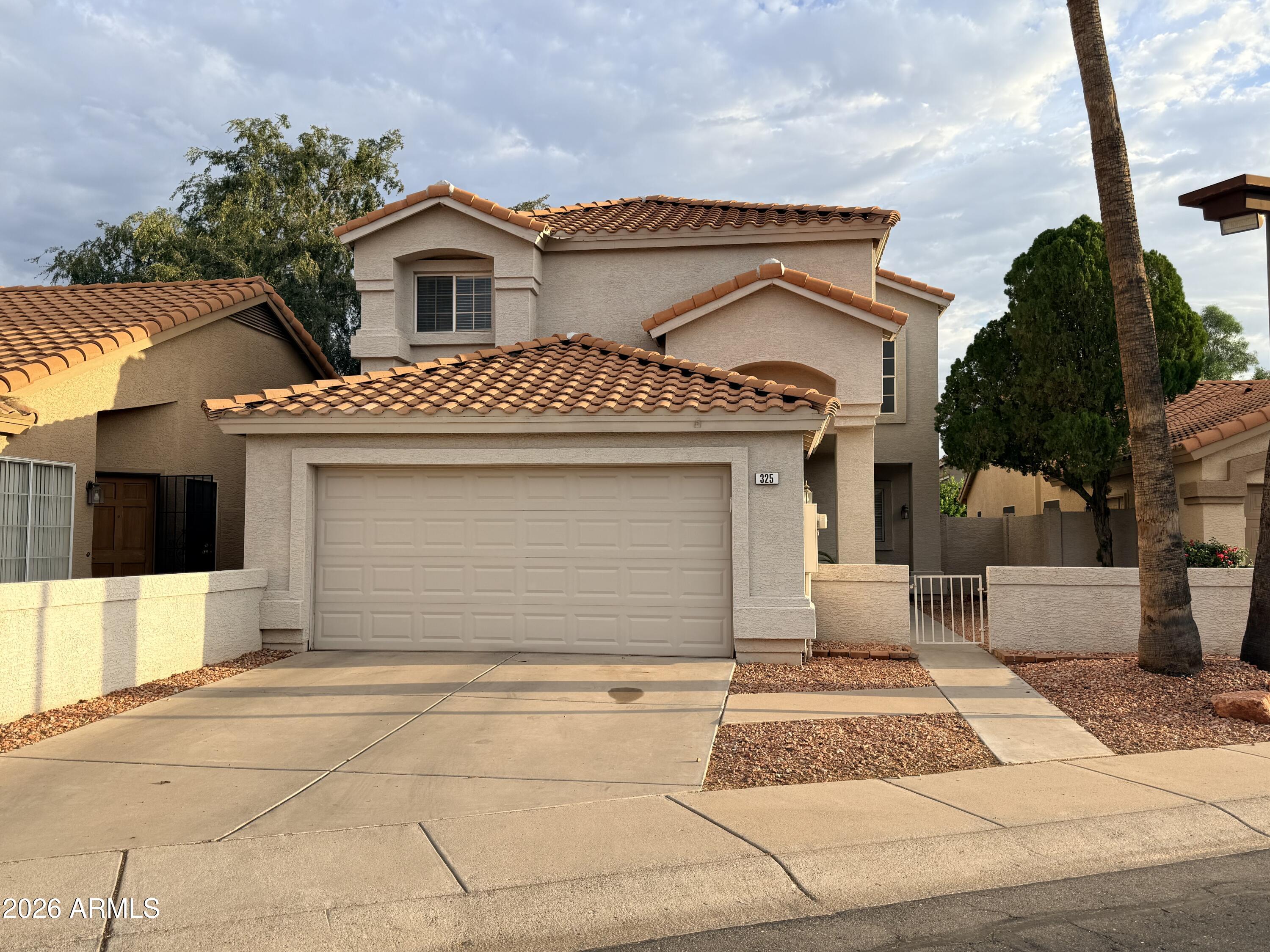 325 W LE MARCHE Avenue