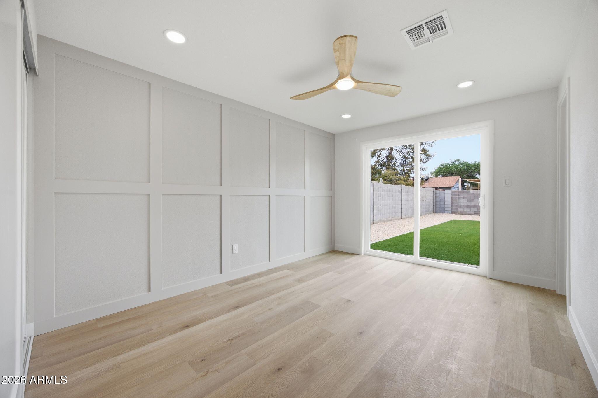 14407 N 37TH Court