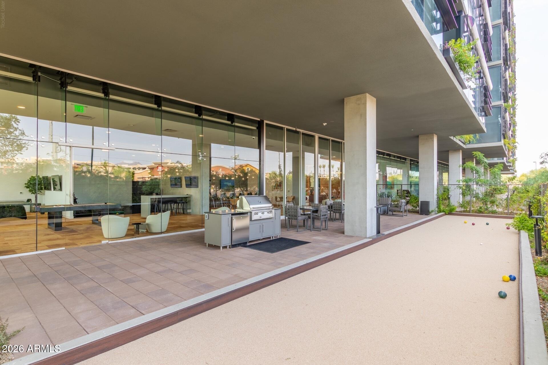 7180 E KIERLAND Boulevard 813