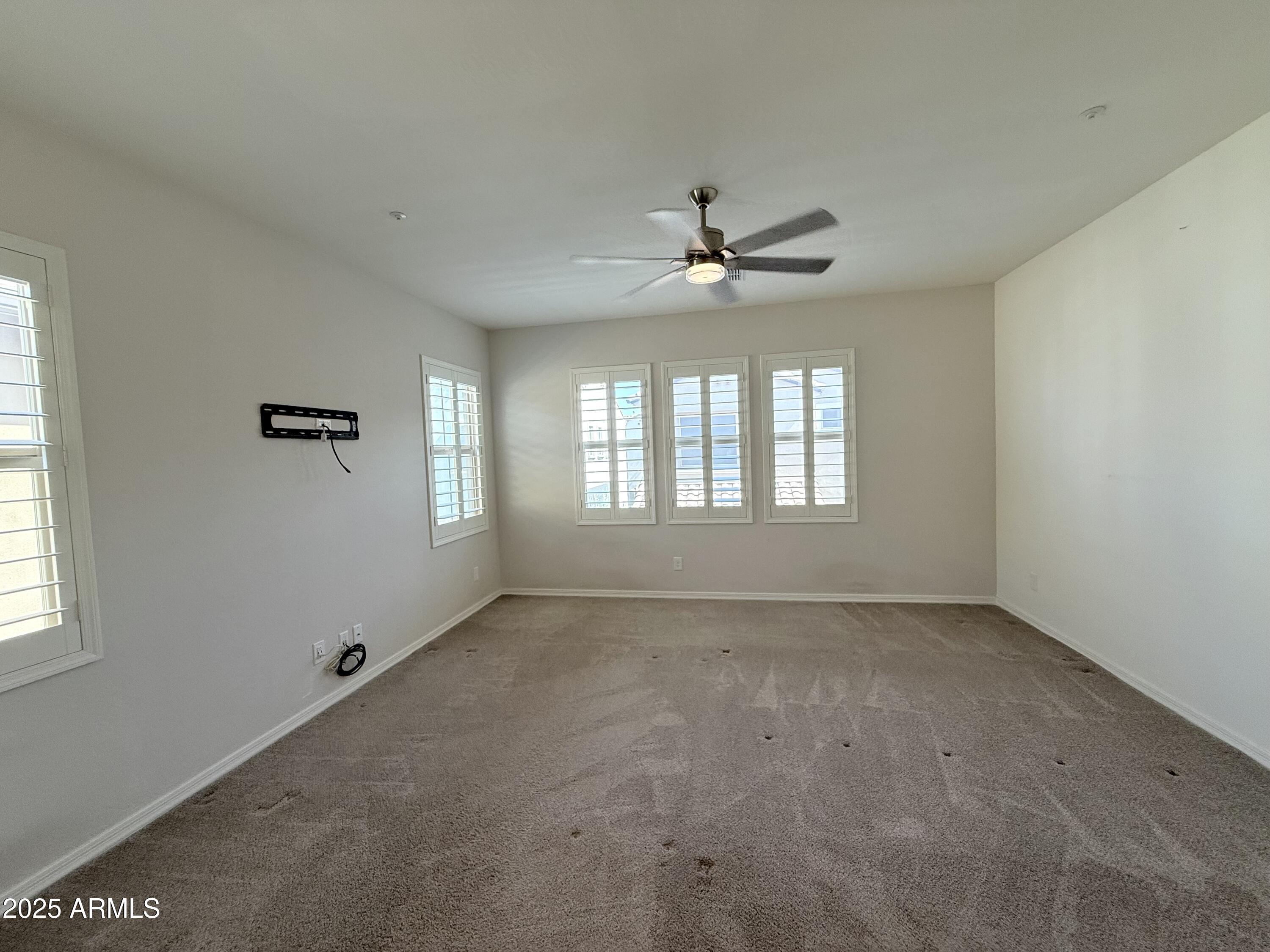 2366 W Gloria Lane
