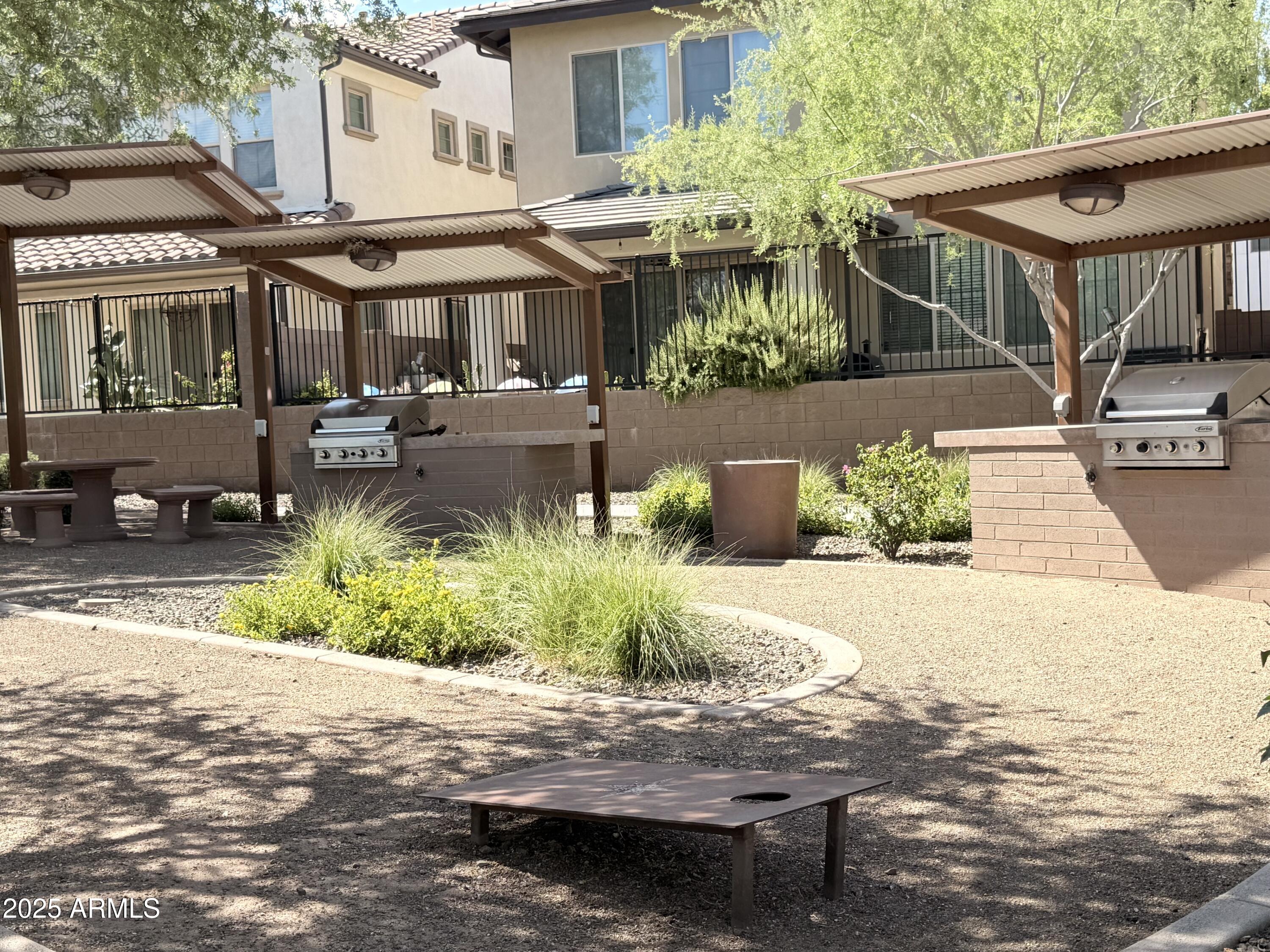 2366 W Gloria Lane