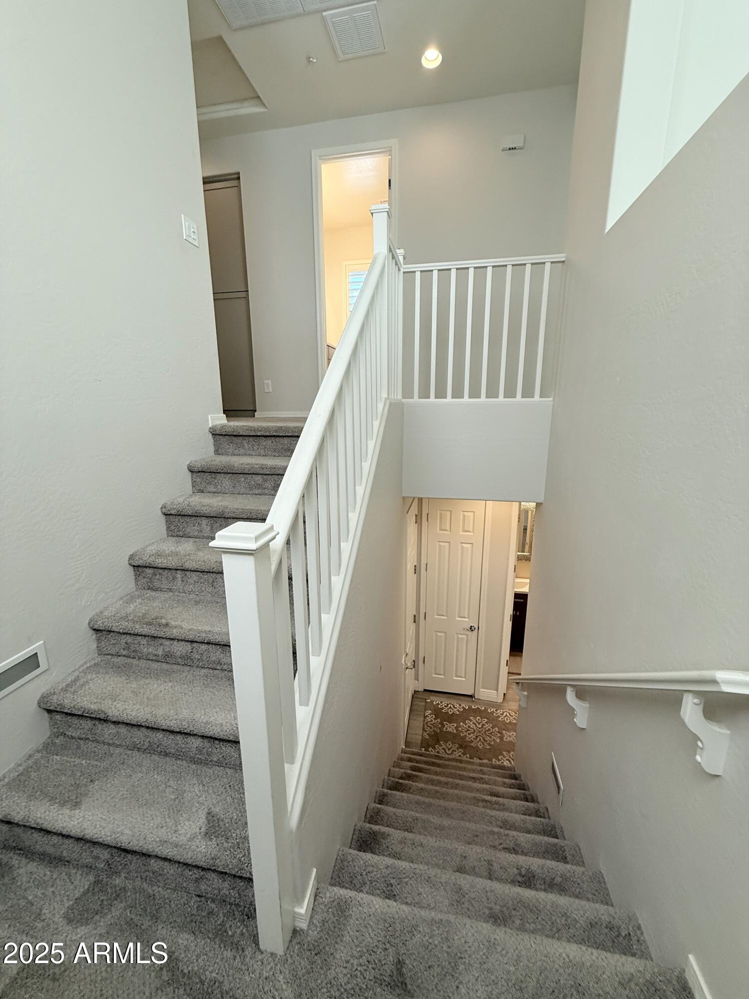 2366 W Gloria Lane