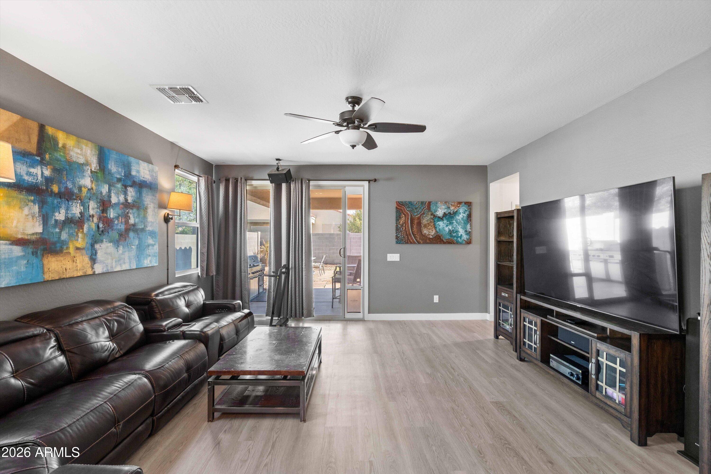 279 W SATINKA Drive