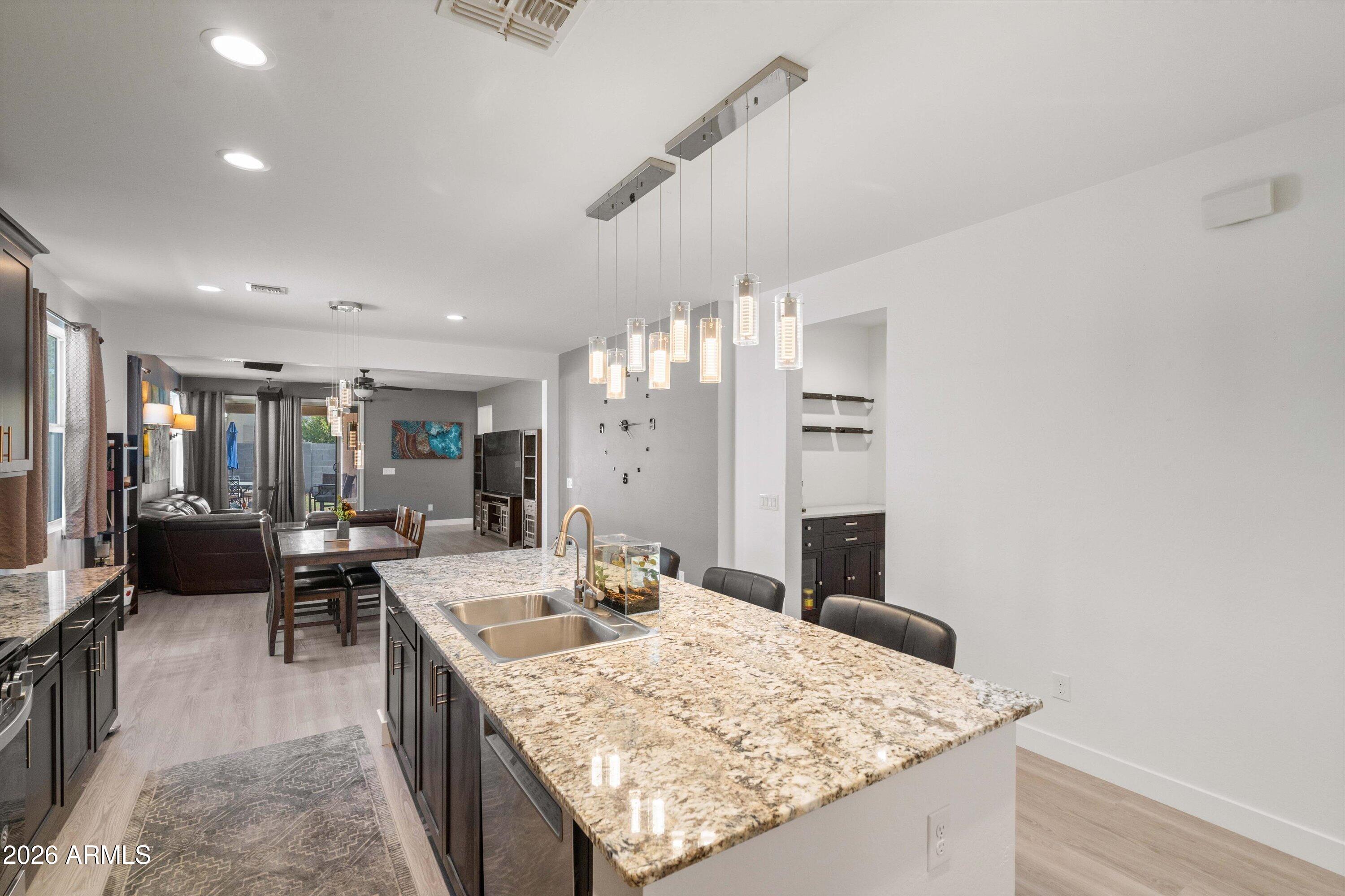 279 W SATINKA Drive