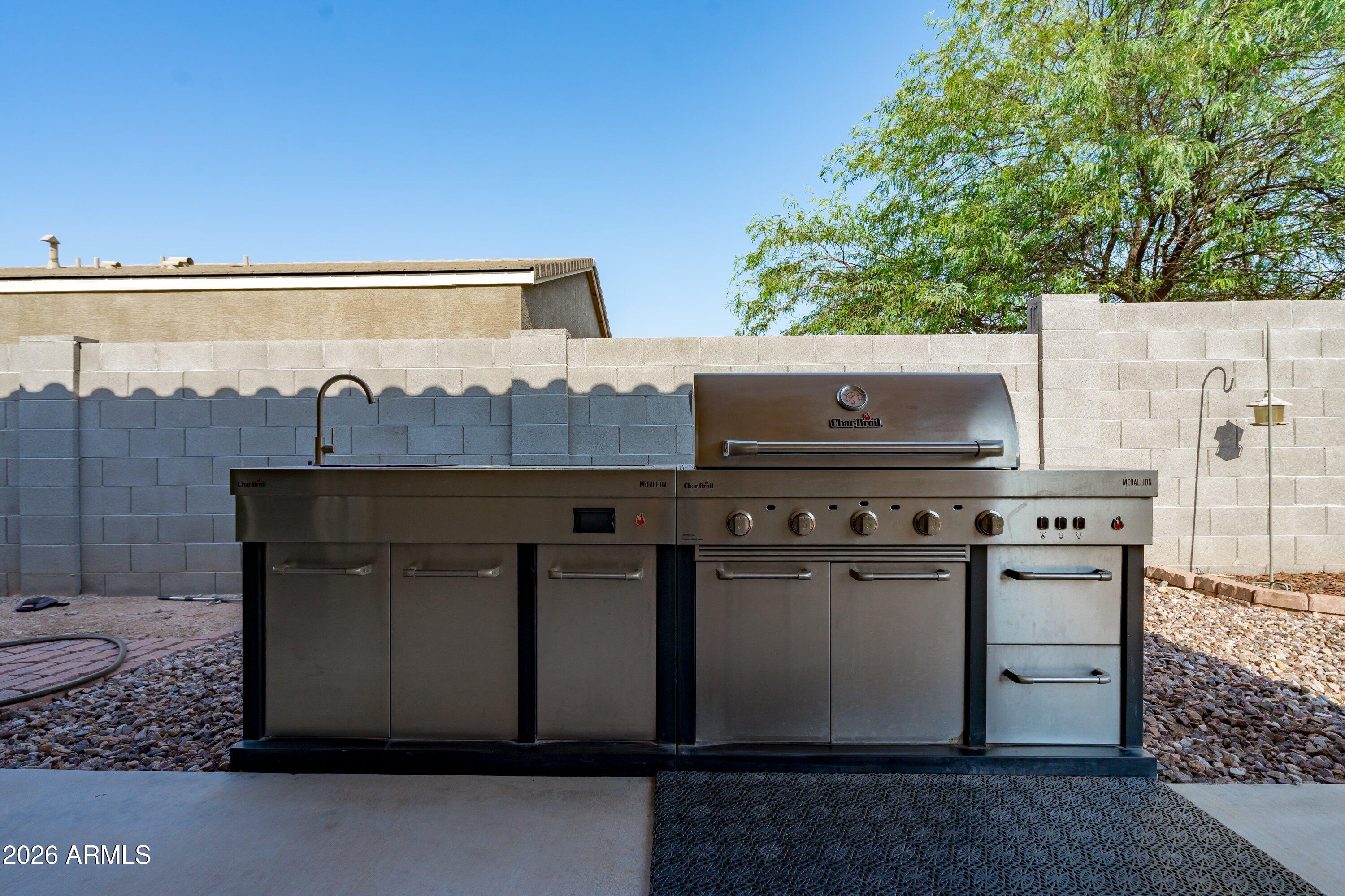 279 W SATINKA Drive