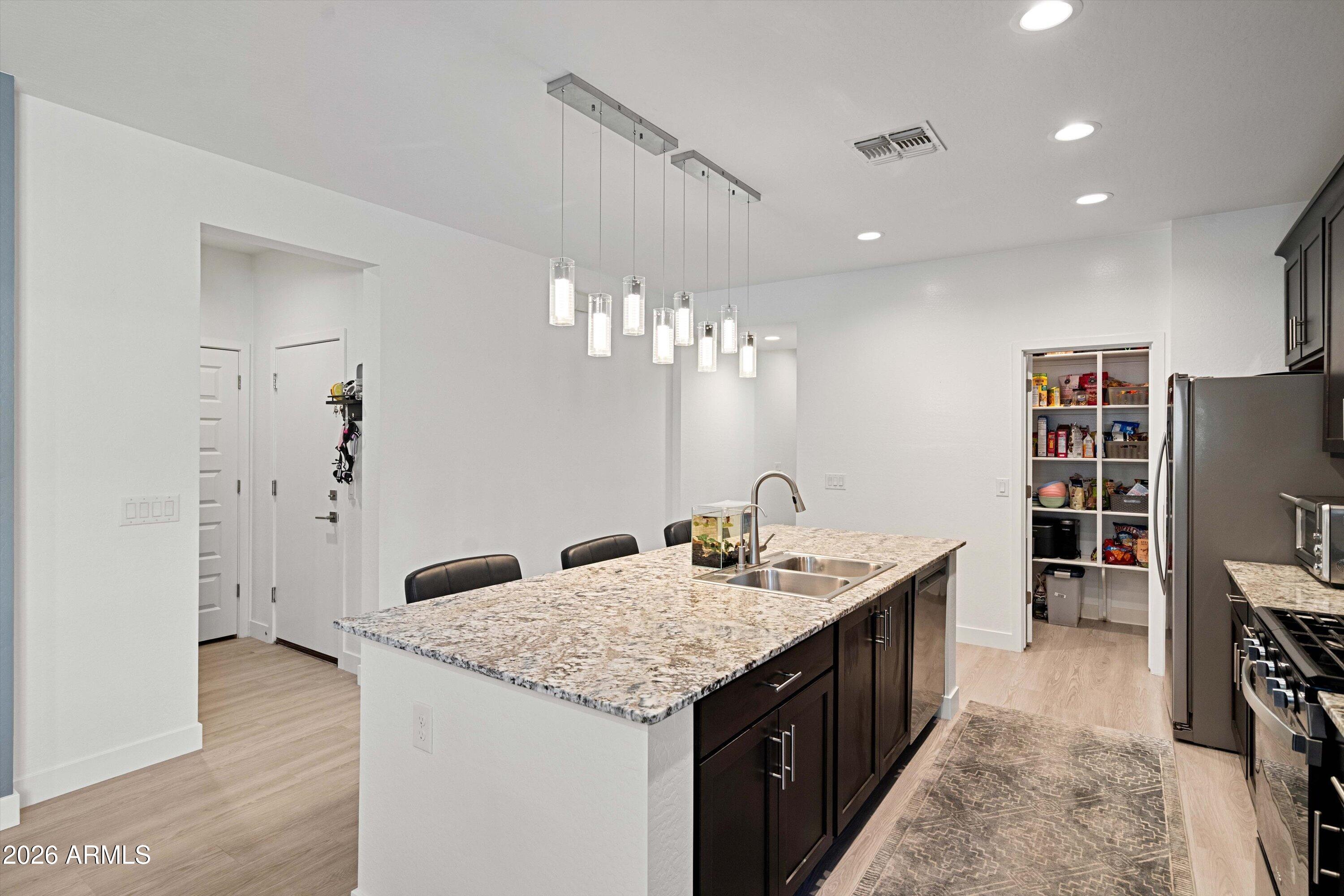 279 W SATINKA Drive
