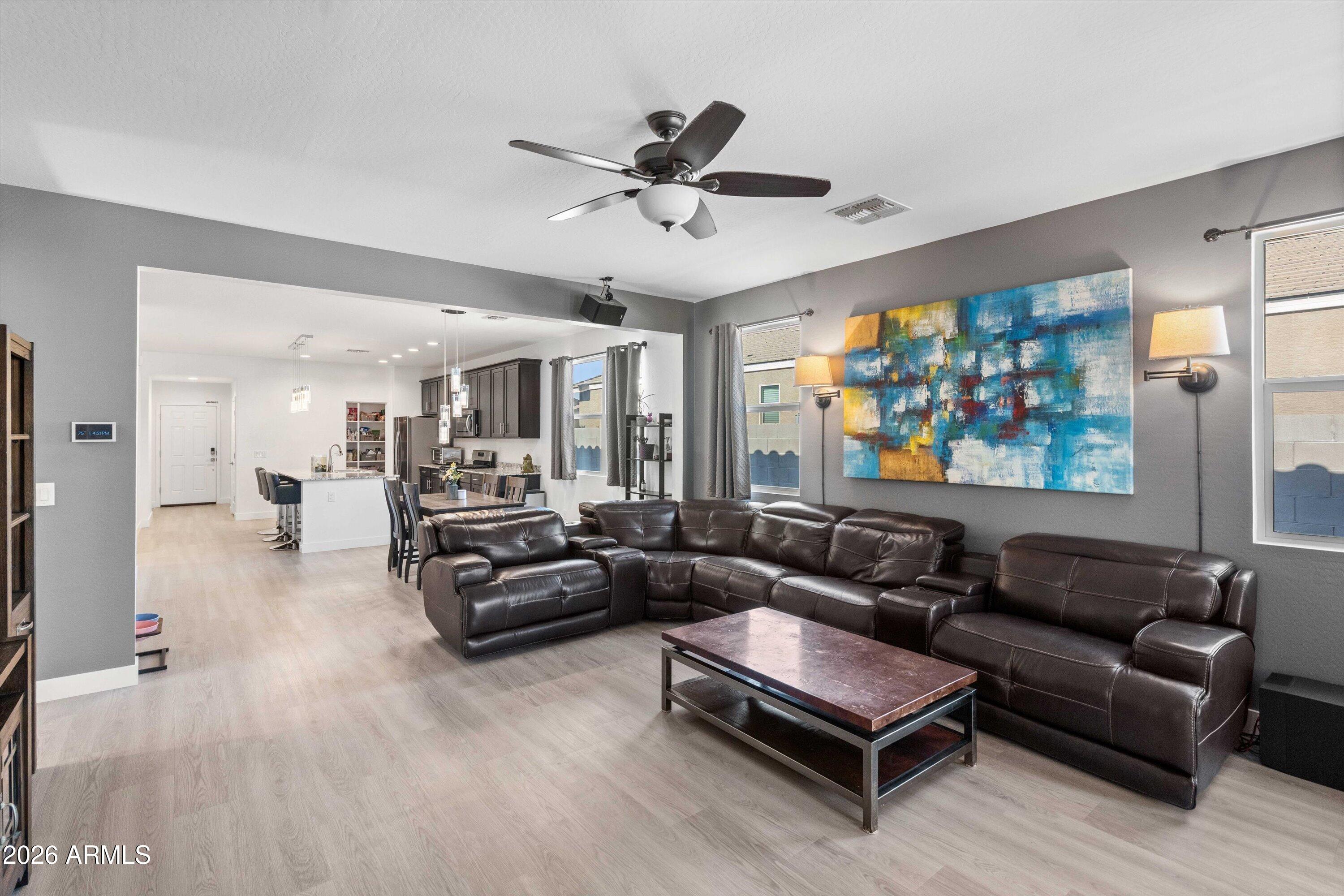 279 W SATINKA Drive