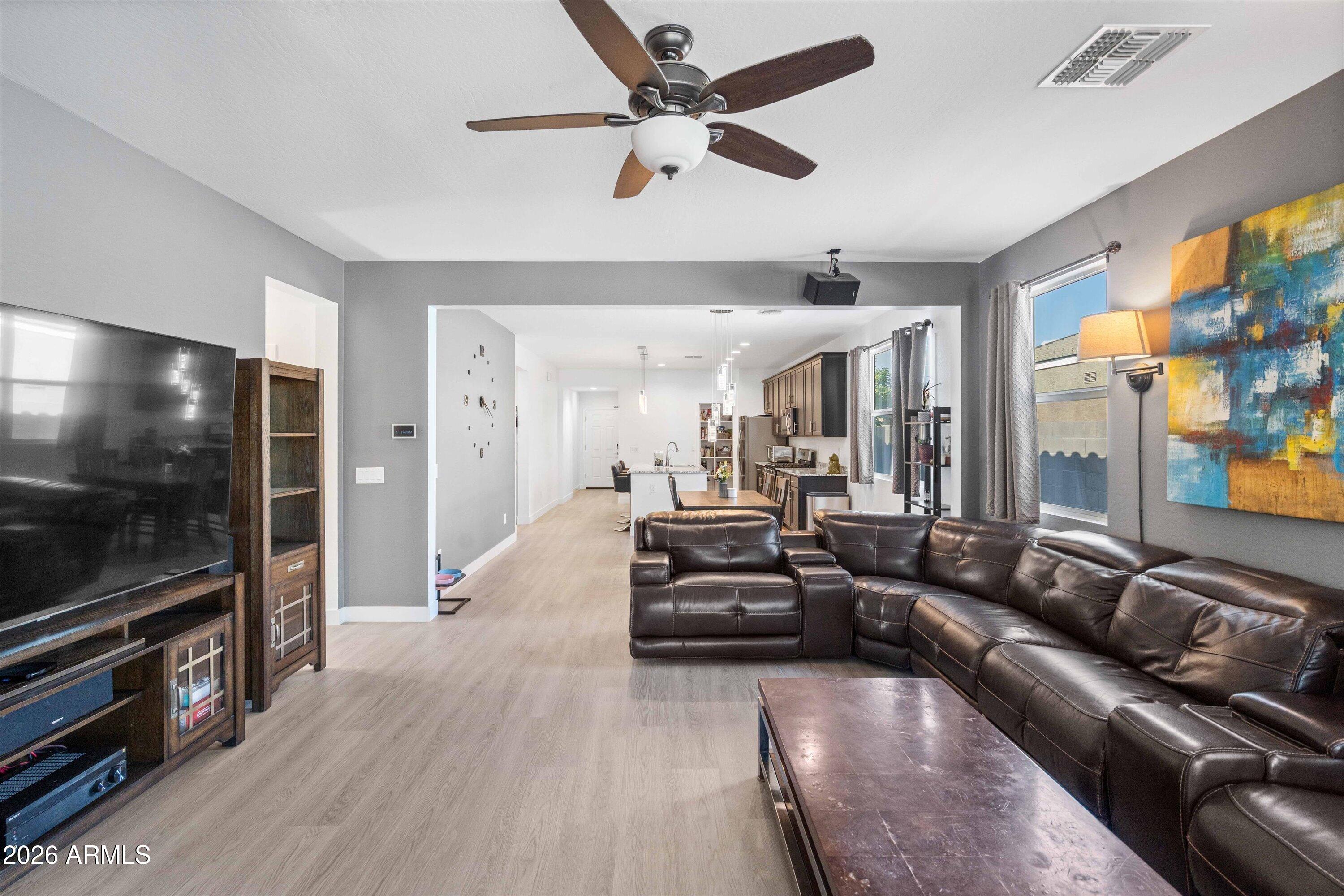 279 W SATINKA Drive