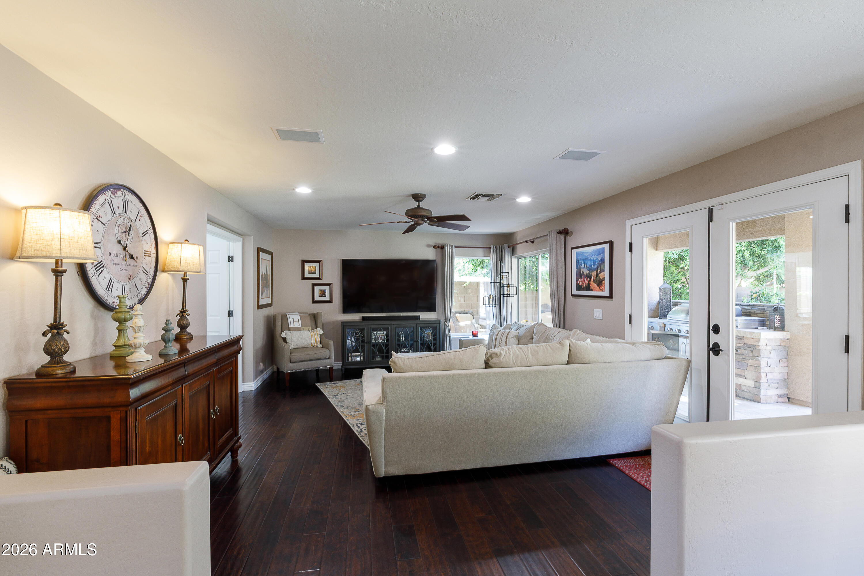 6324 W AVENIDA DEL REY