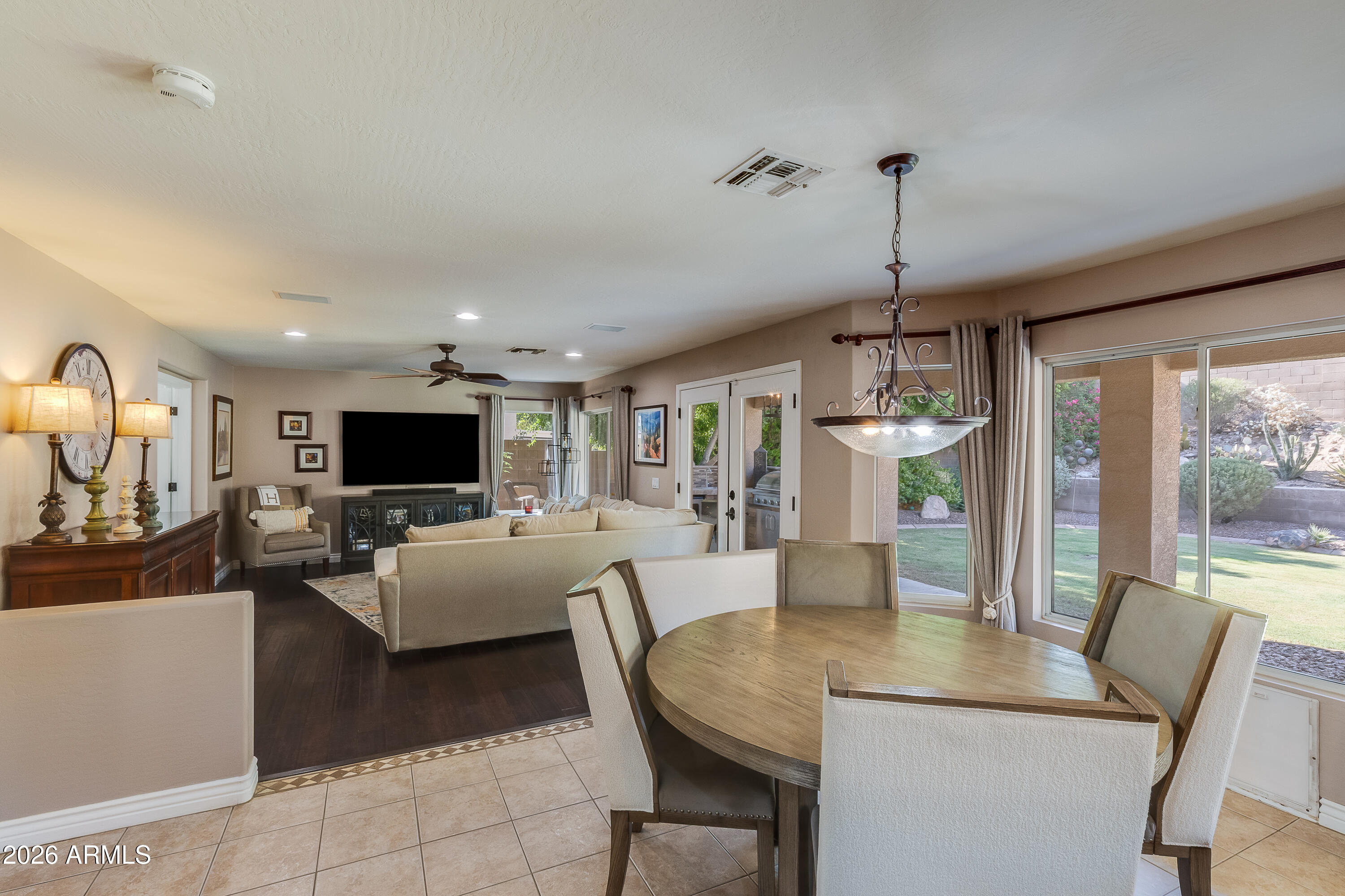 6324 W AVENIDA DEL REY