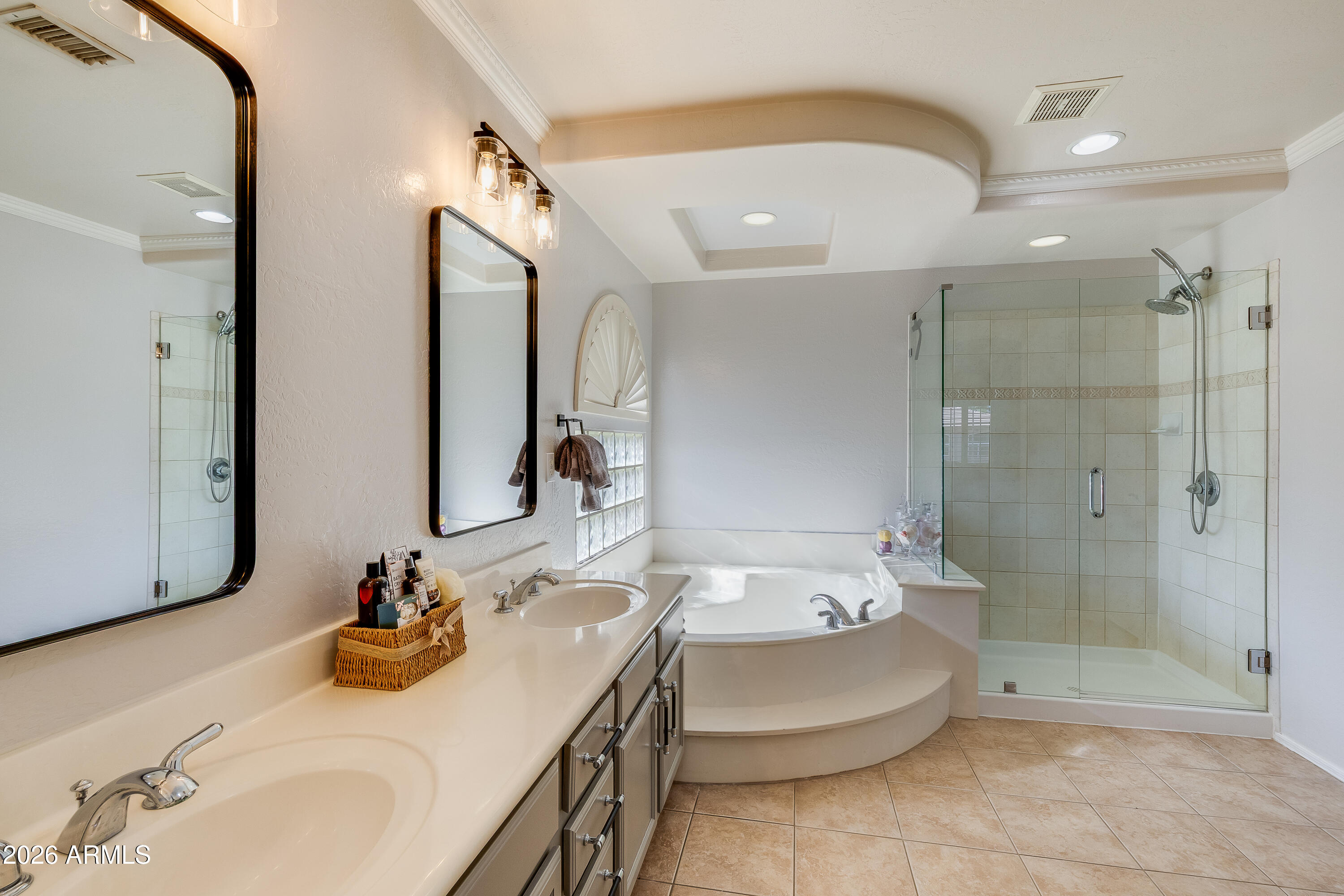 6324 W AVENIDA DEL REY