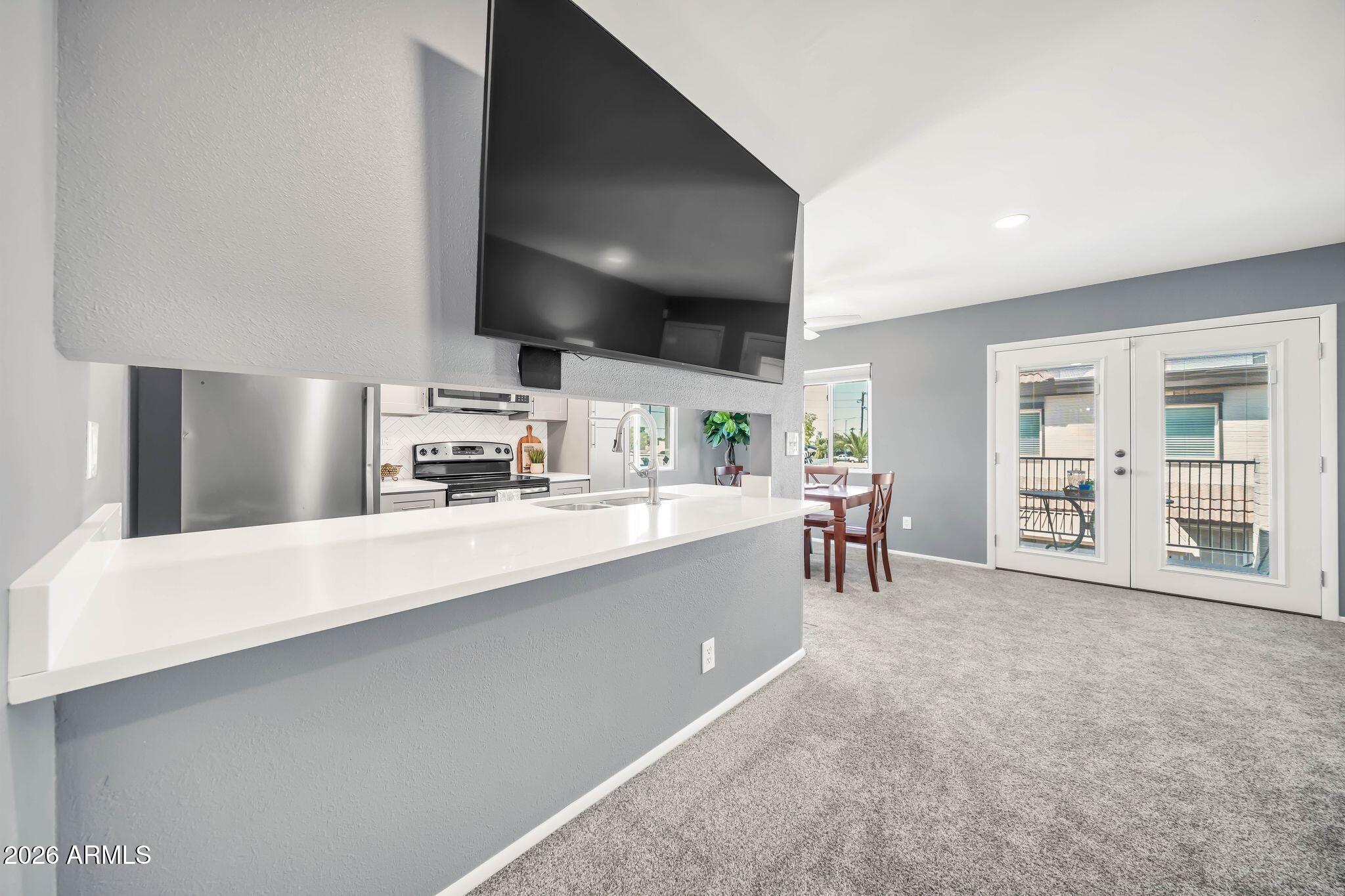 1916 W MORNINGSIDE Drive 118