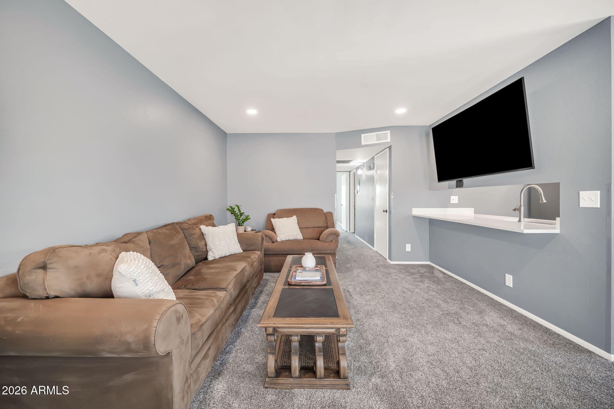 1916 W MORNINGSIDE Drive 118