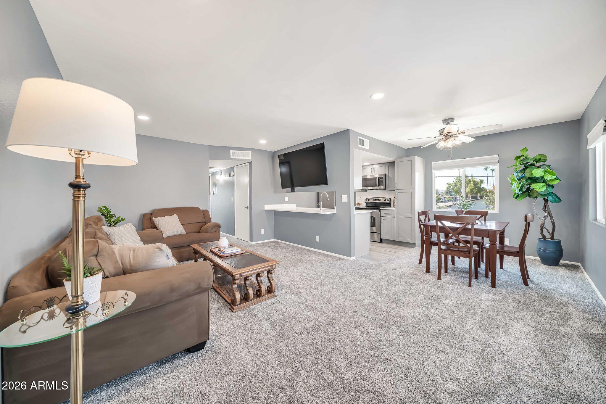 1916 W MORNINGSIDE Drive 118