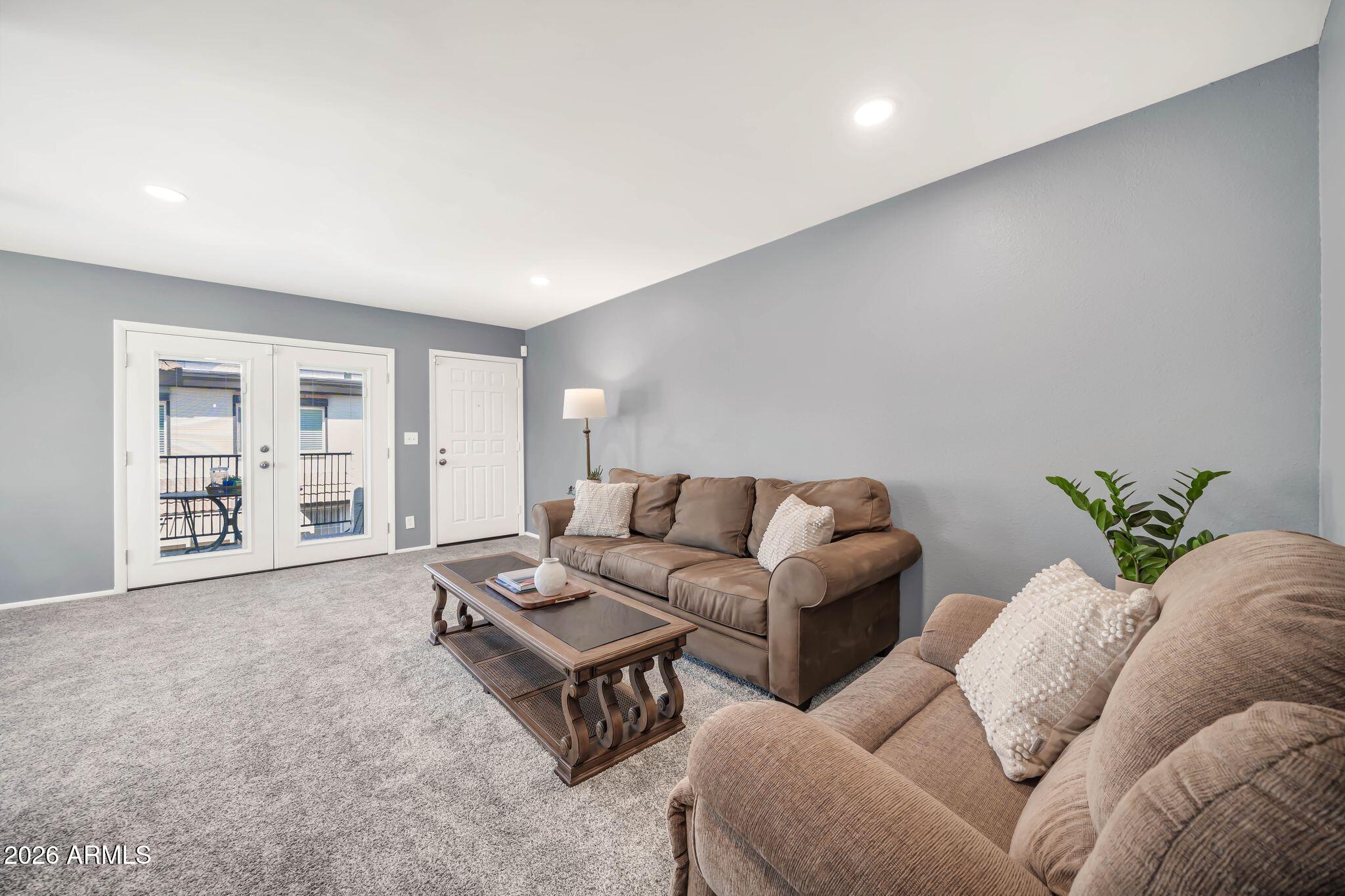 1916 W MORNINGSIDE Drive 118
