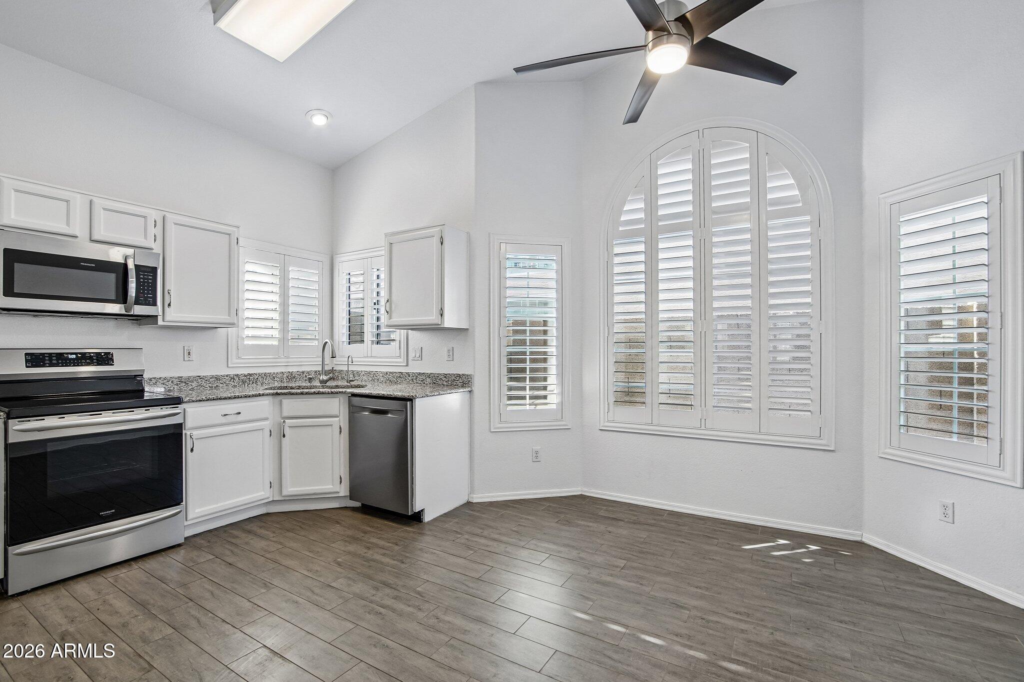 14617 S 43RD Place