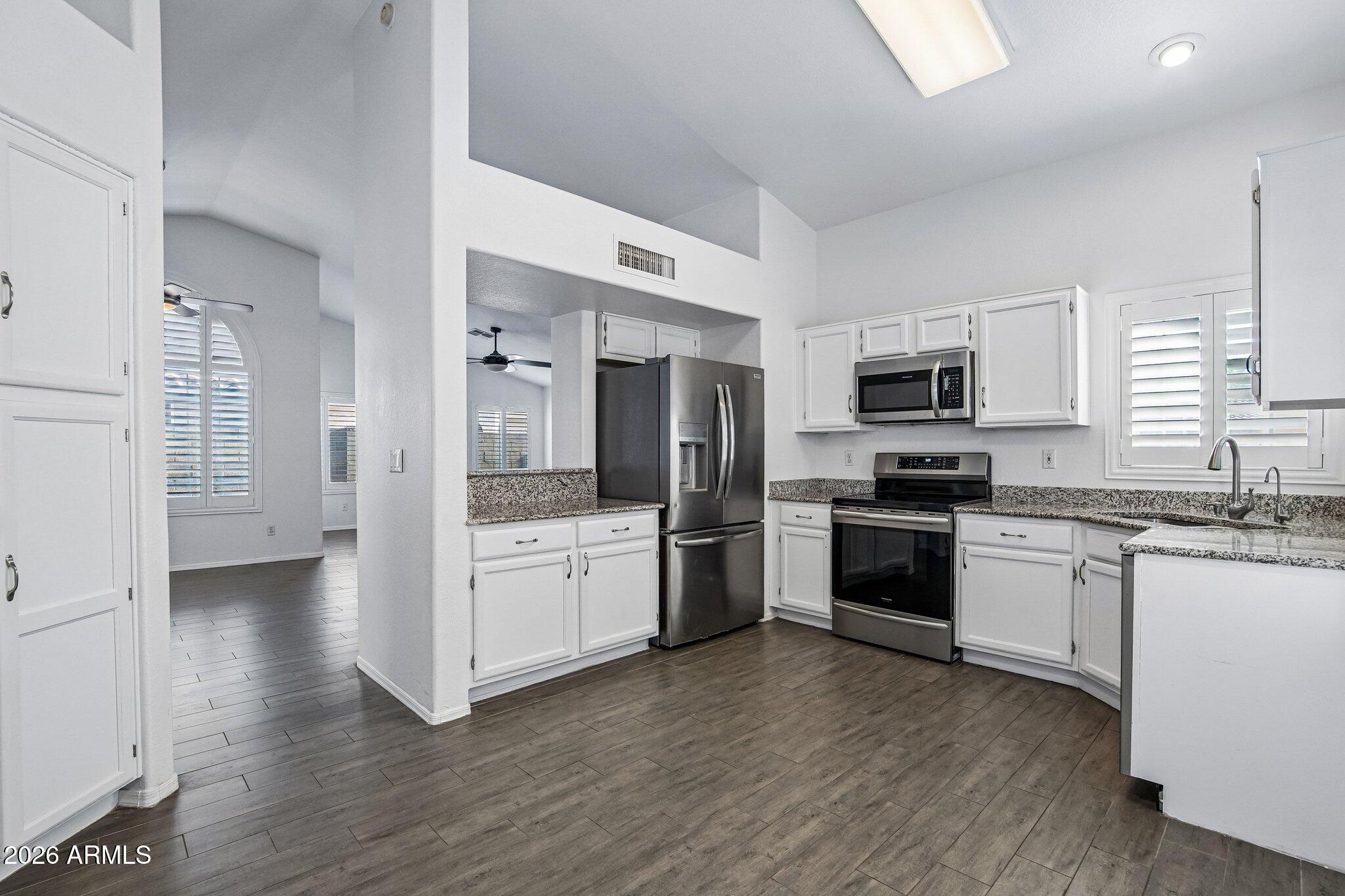 14617 S 43RD Place