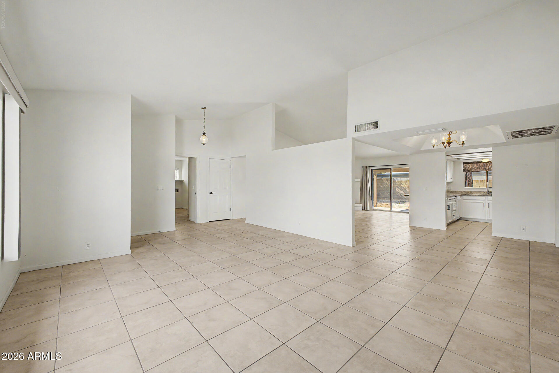 812 W BELL DE MAR Drive