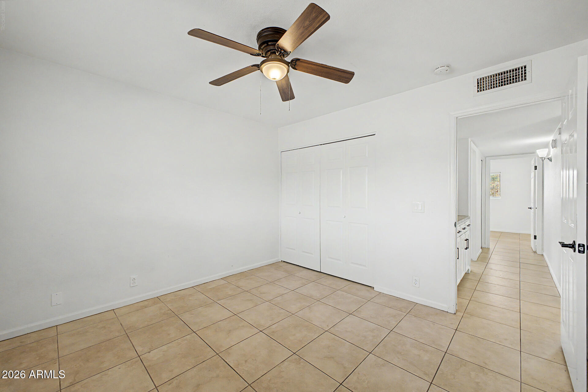 812 W BELL DE MAR Drive