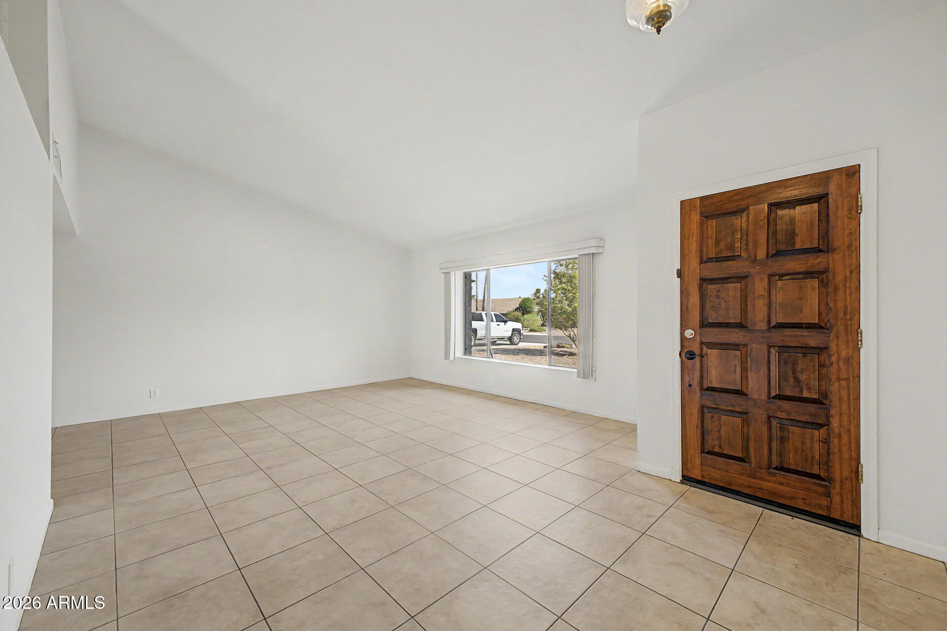 812 W BELL DE MAR Drive
