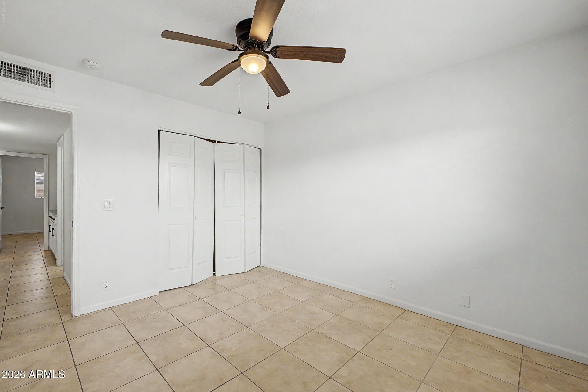812 W BELL DE MAR Drive