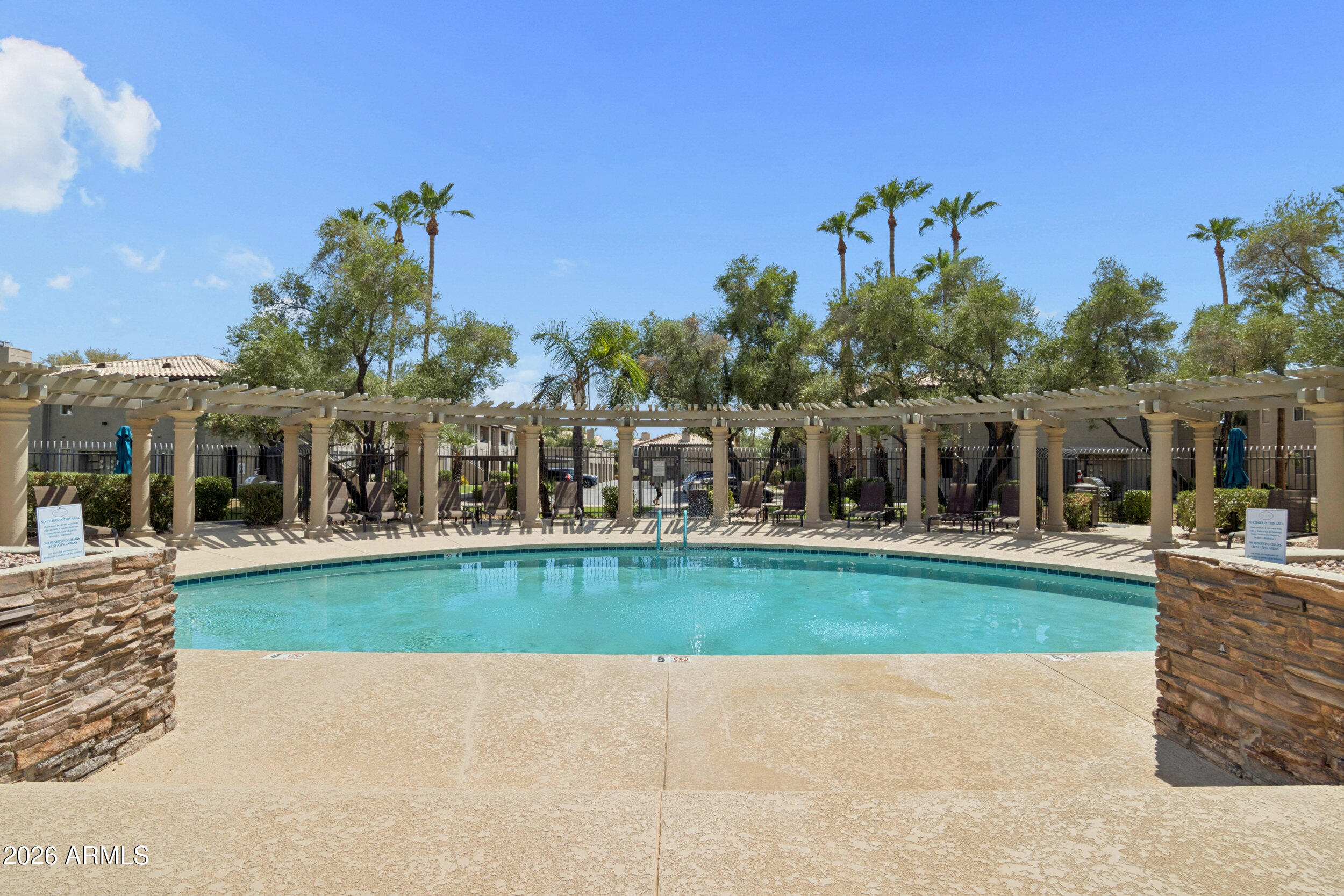 7009 E ACOMA Drive 1085
