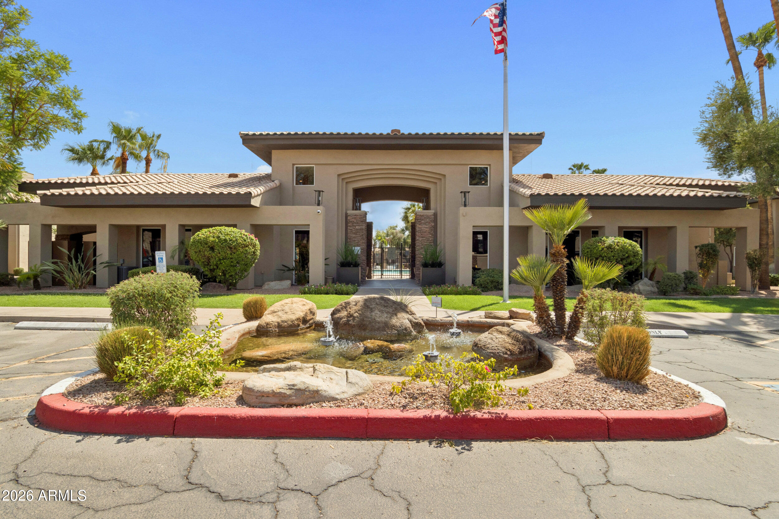 7009 E ACOMA Drive 1085