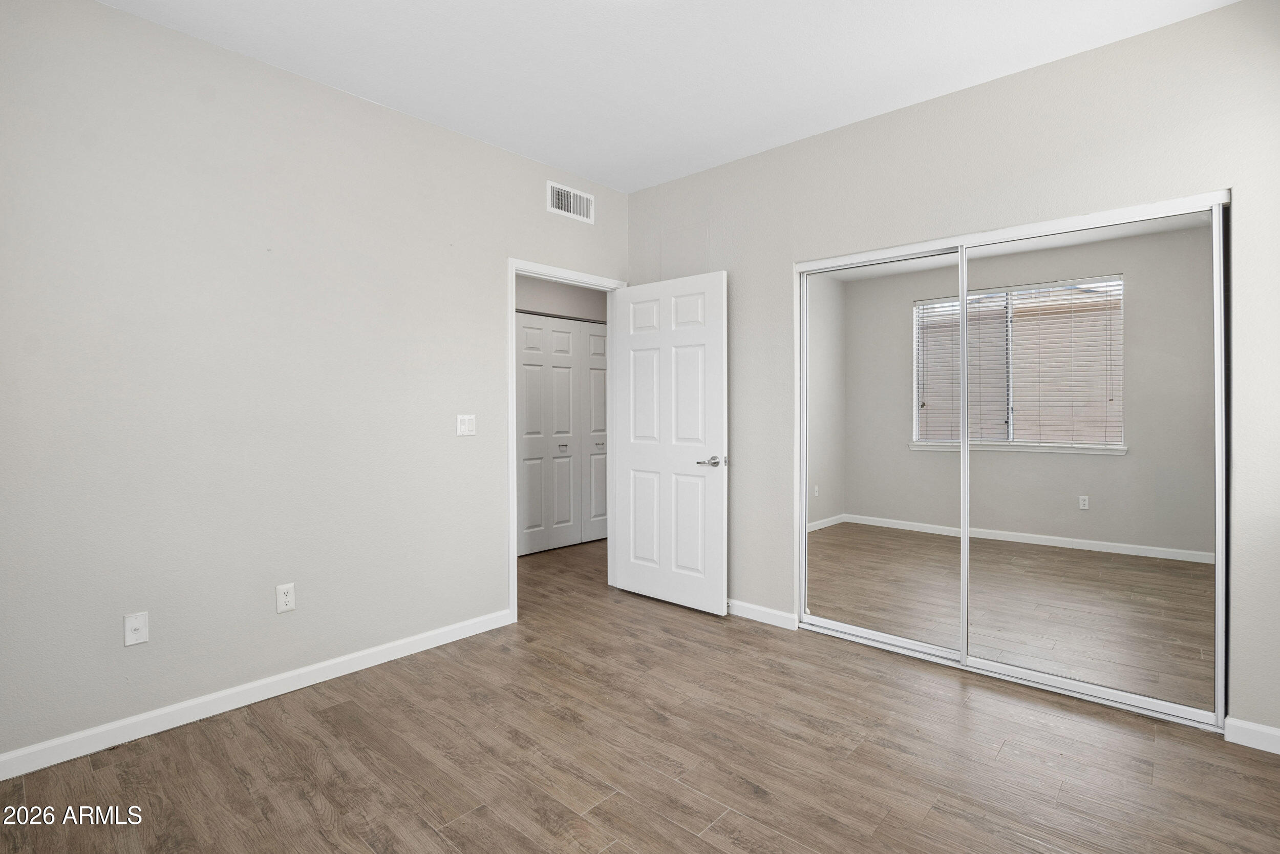 7009 E ACOMA Drive 1085