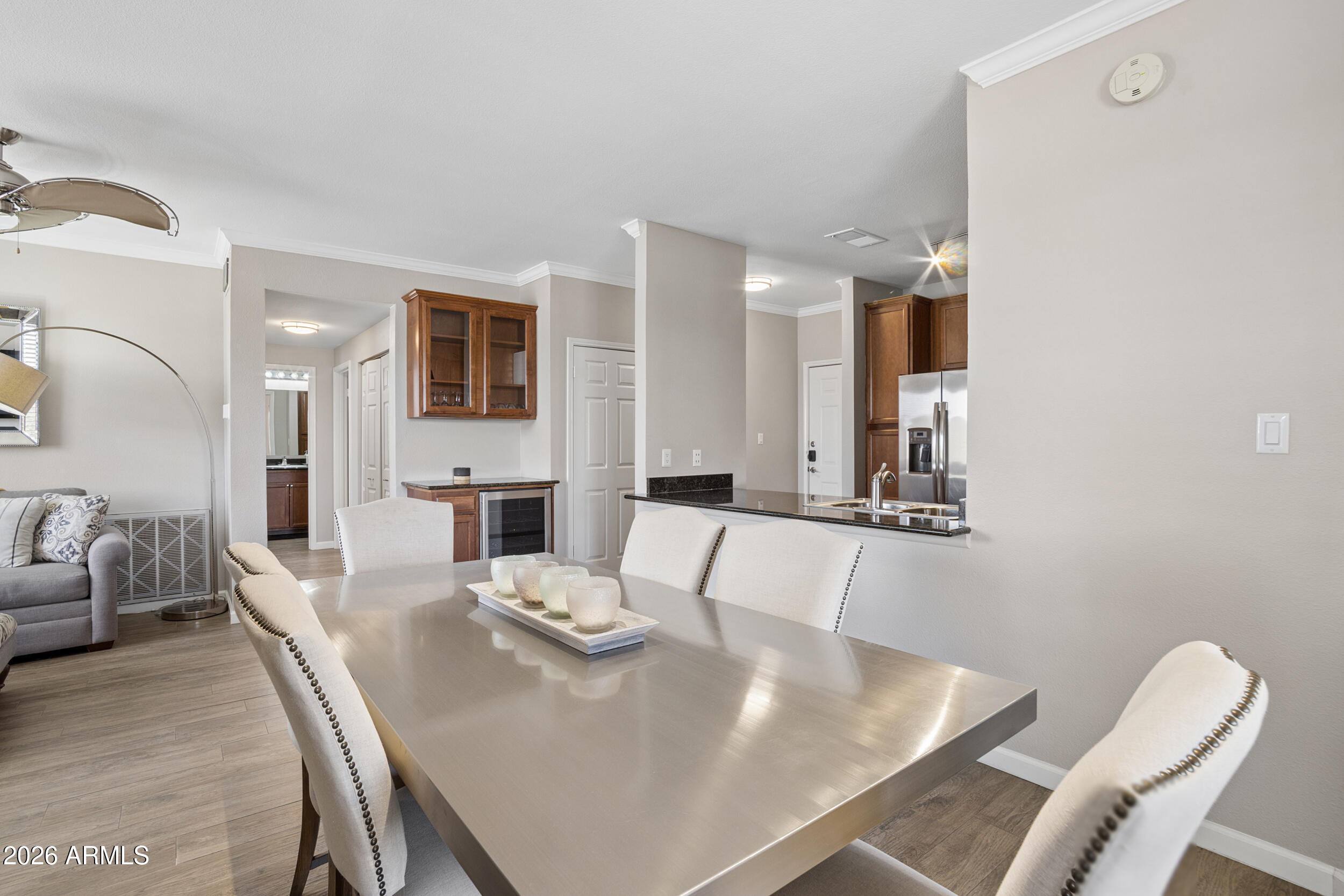 7009 E ACOMA Drive 2085