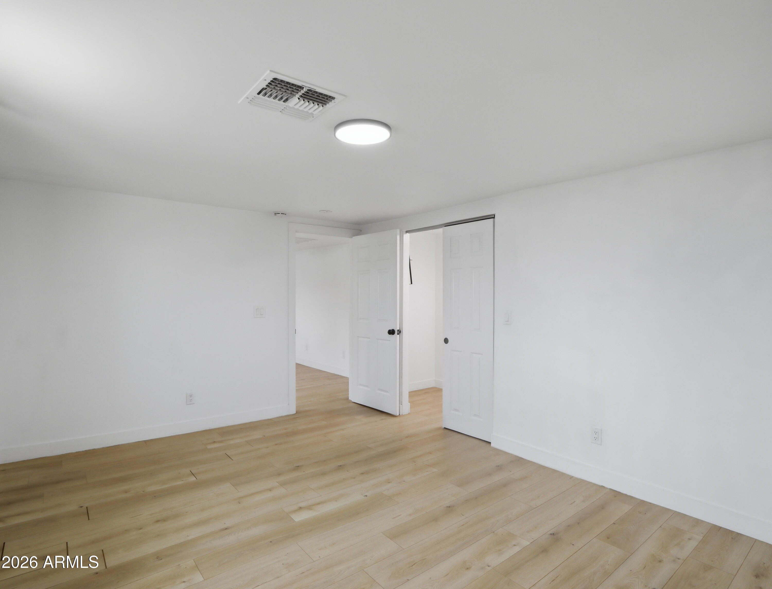 9047 N 9TH Street