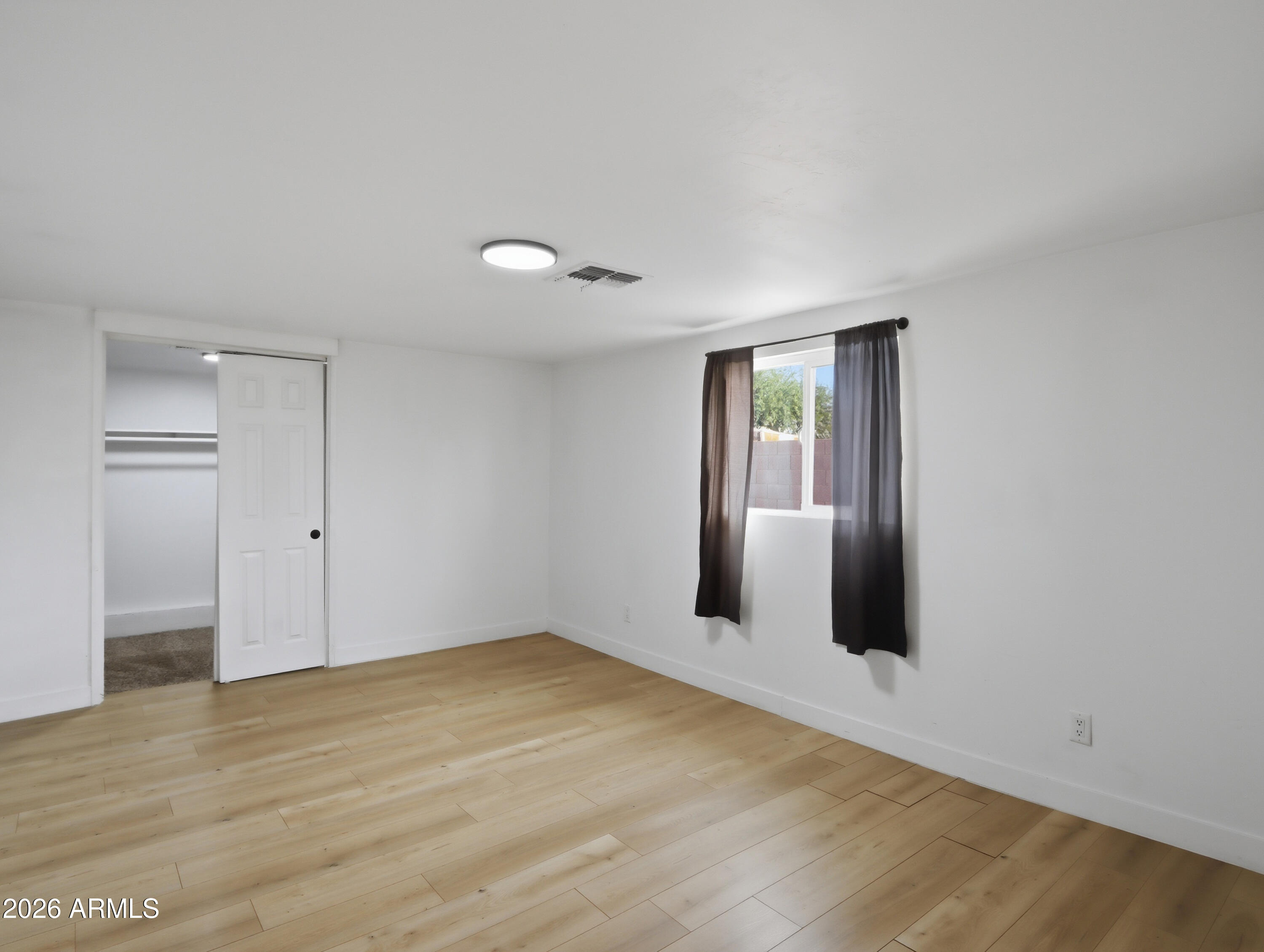 9047 N 9TH Street