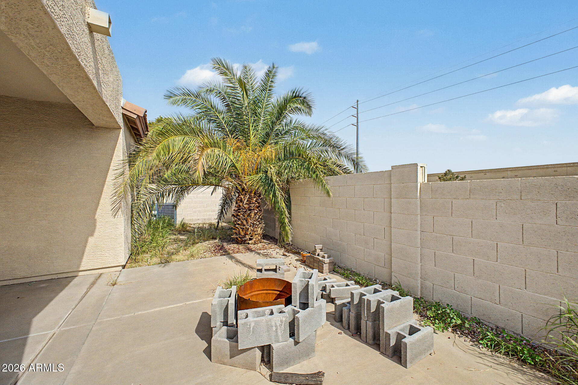 5339 E HOPI Avenue
