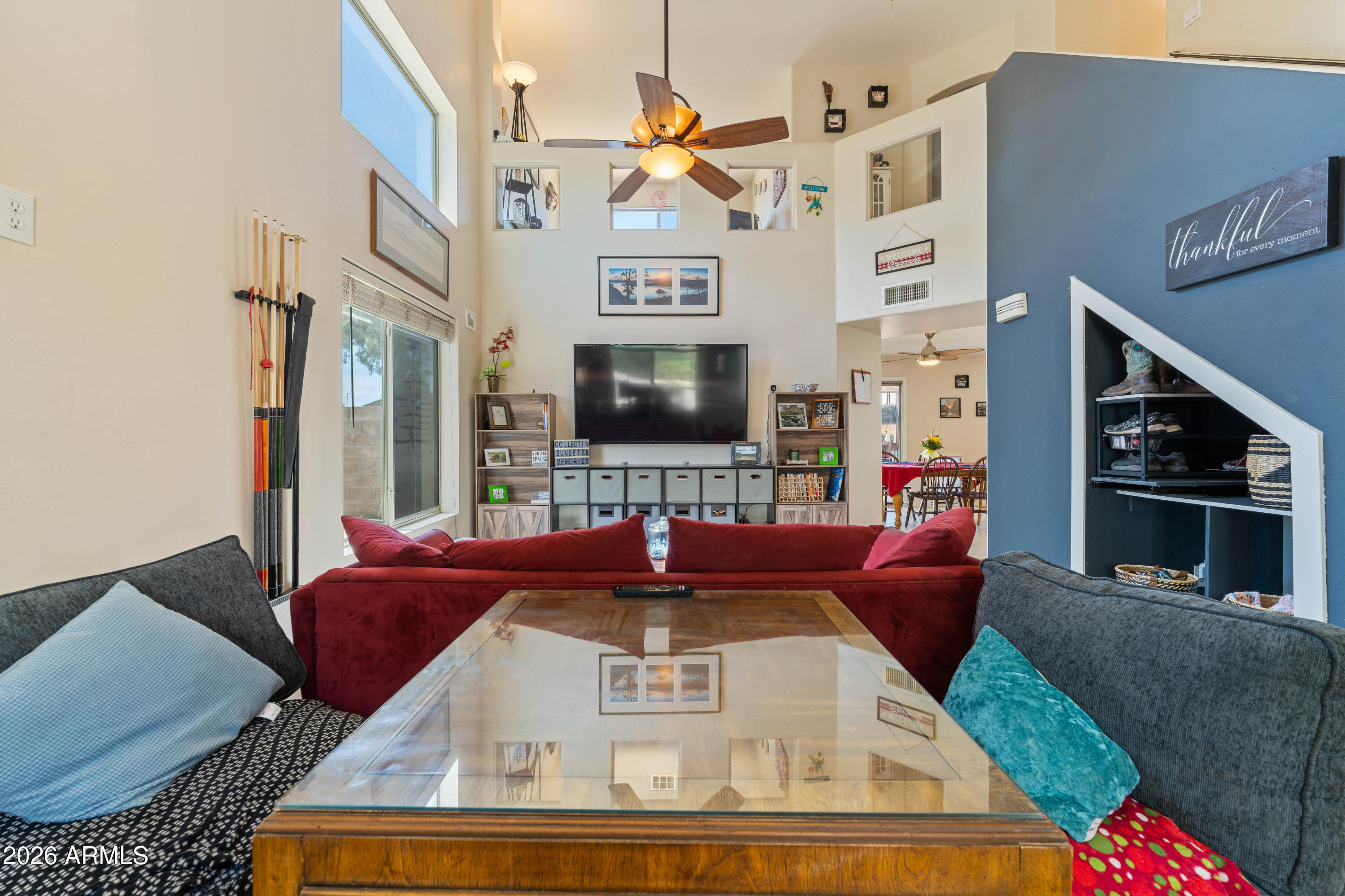 968 W 10TH Avenue