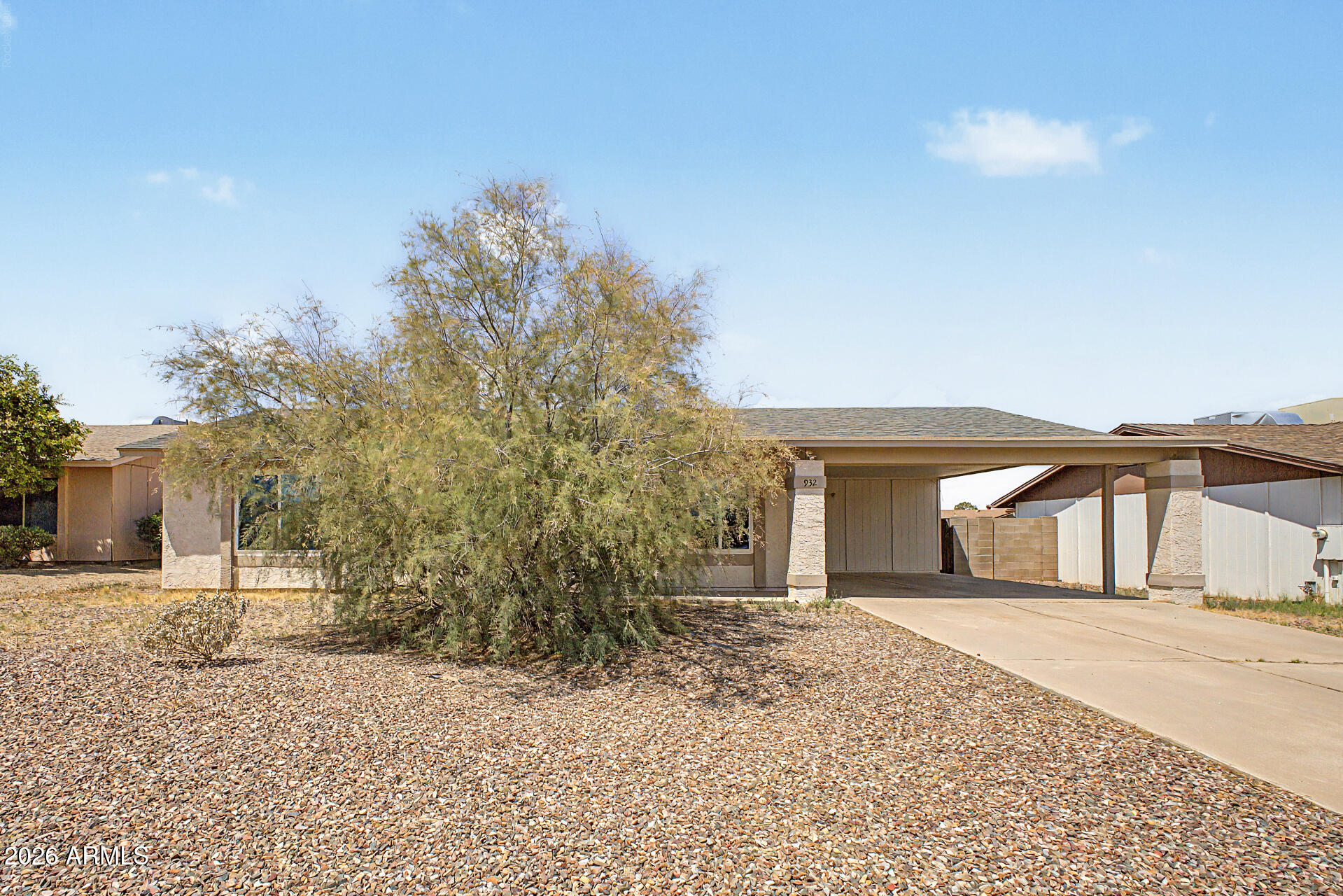 932 W Libra Drive