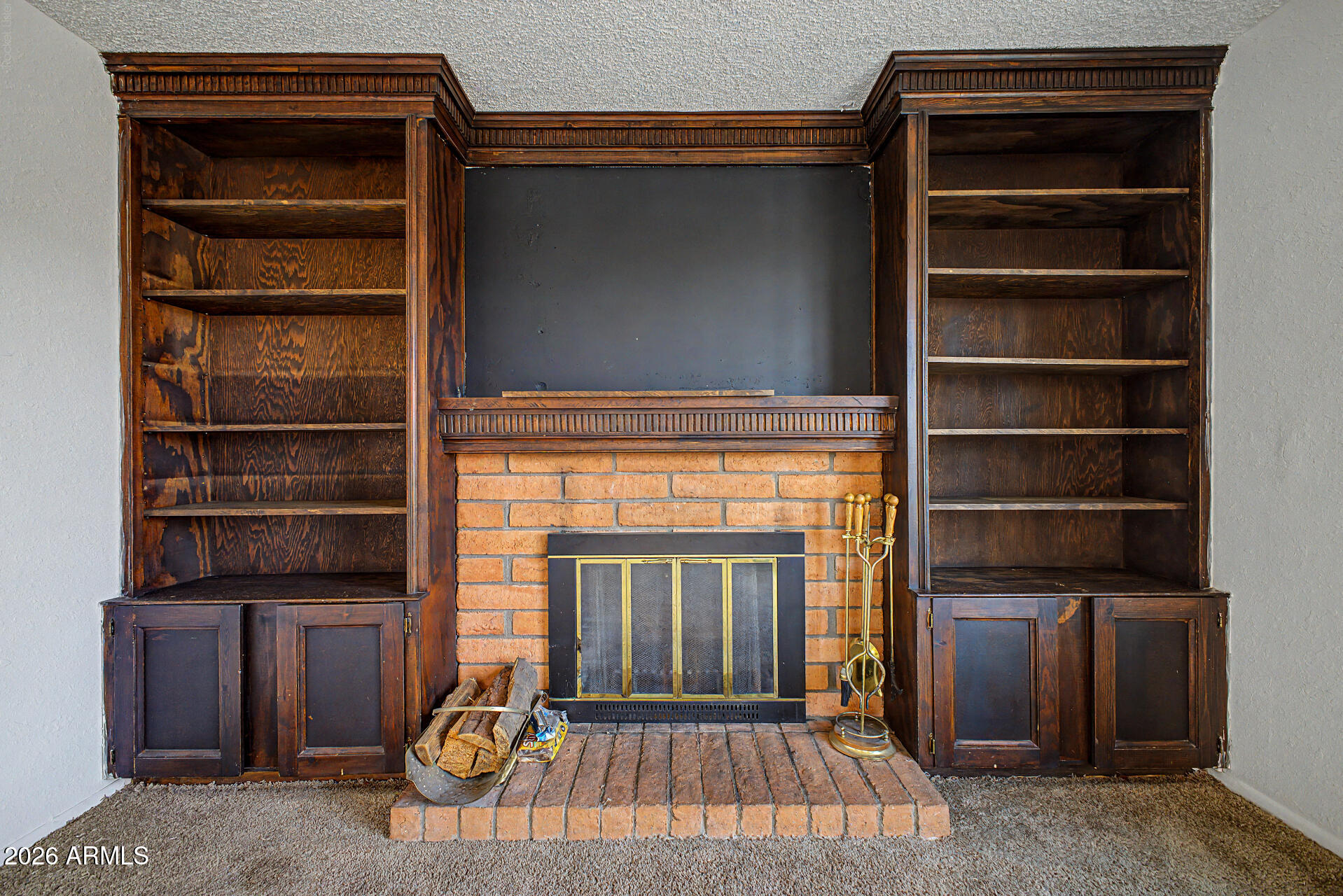 932 W Libra Drive