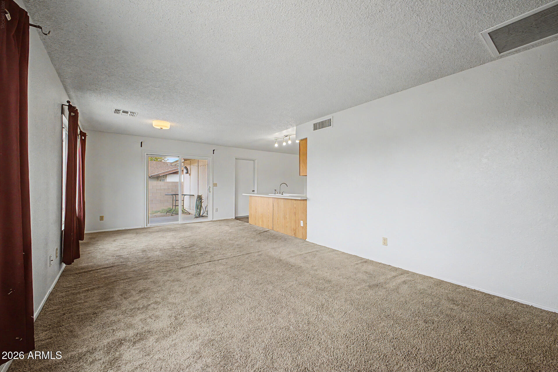 932 W Libra Drive