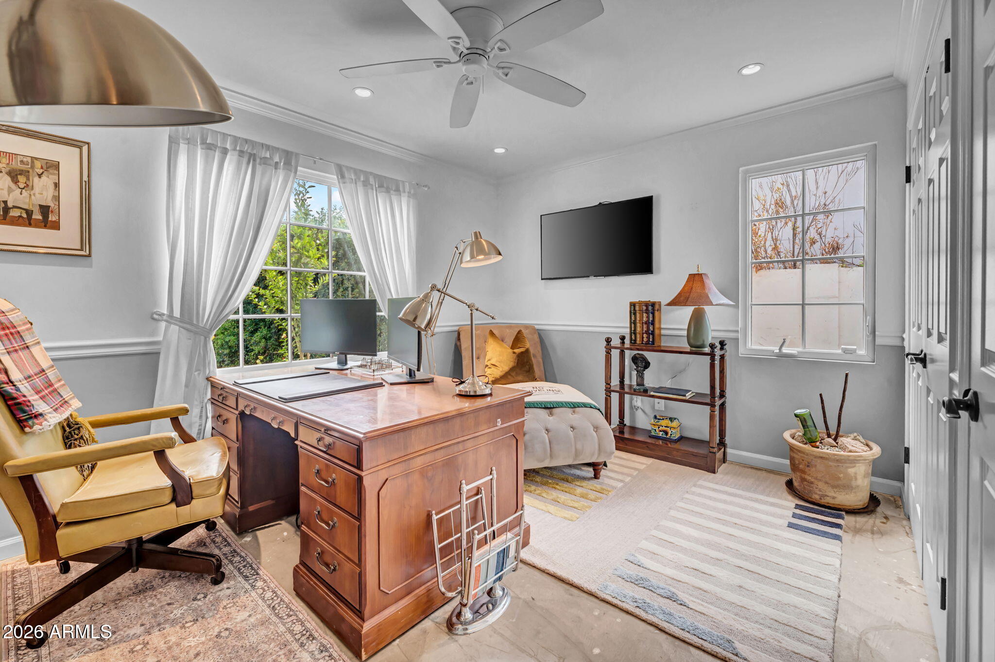 2102 ENCANTO Drive SW