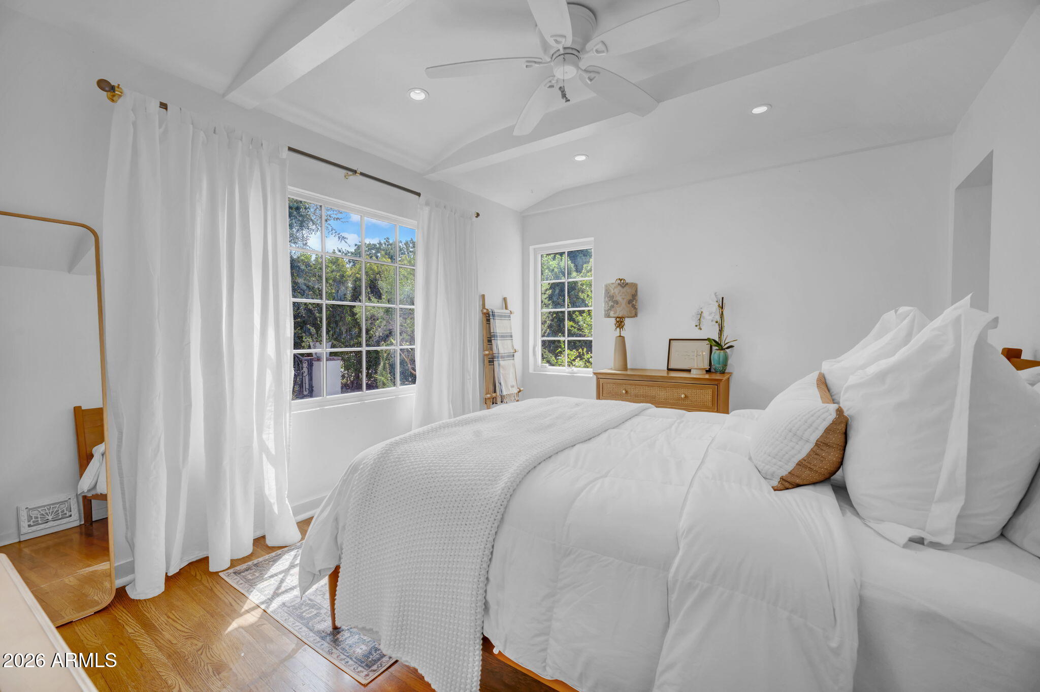 2102 ENCANTO Drive SW
