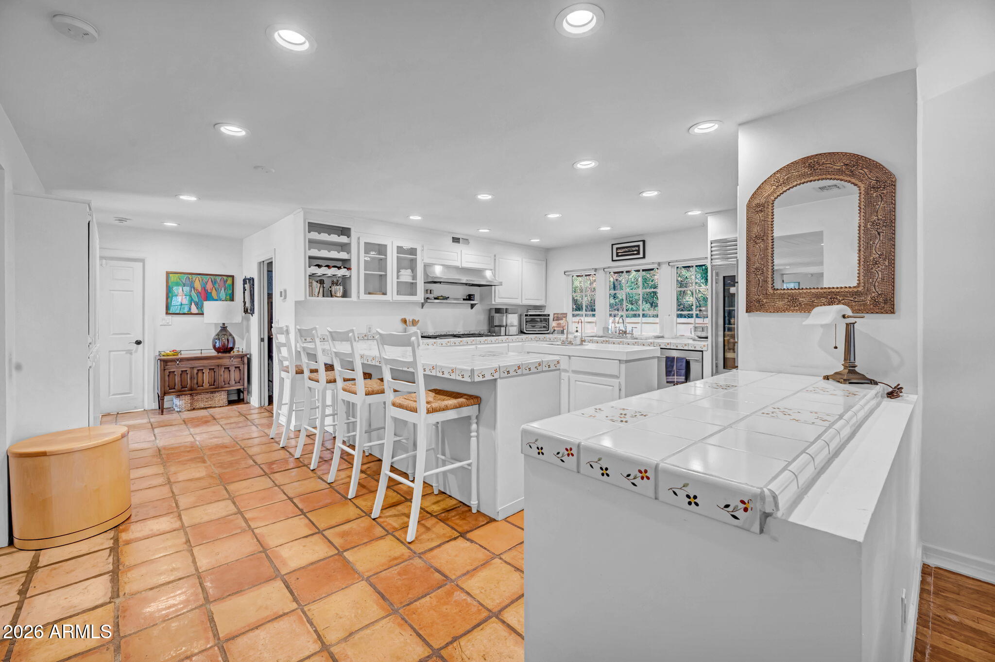 2102 ENCANTO Drive SW