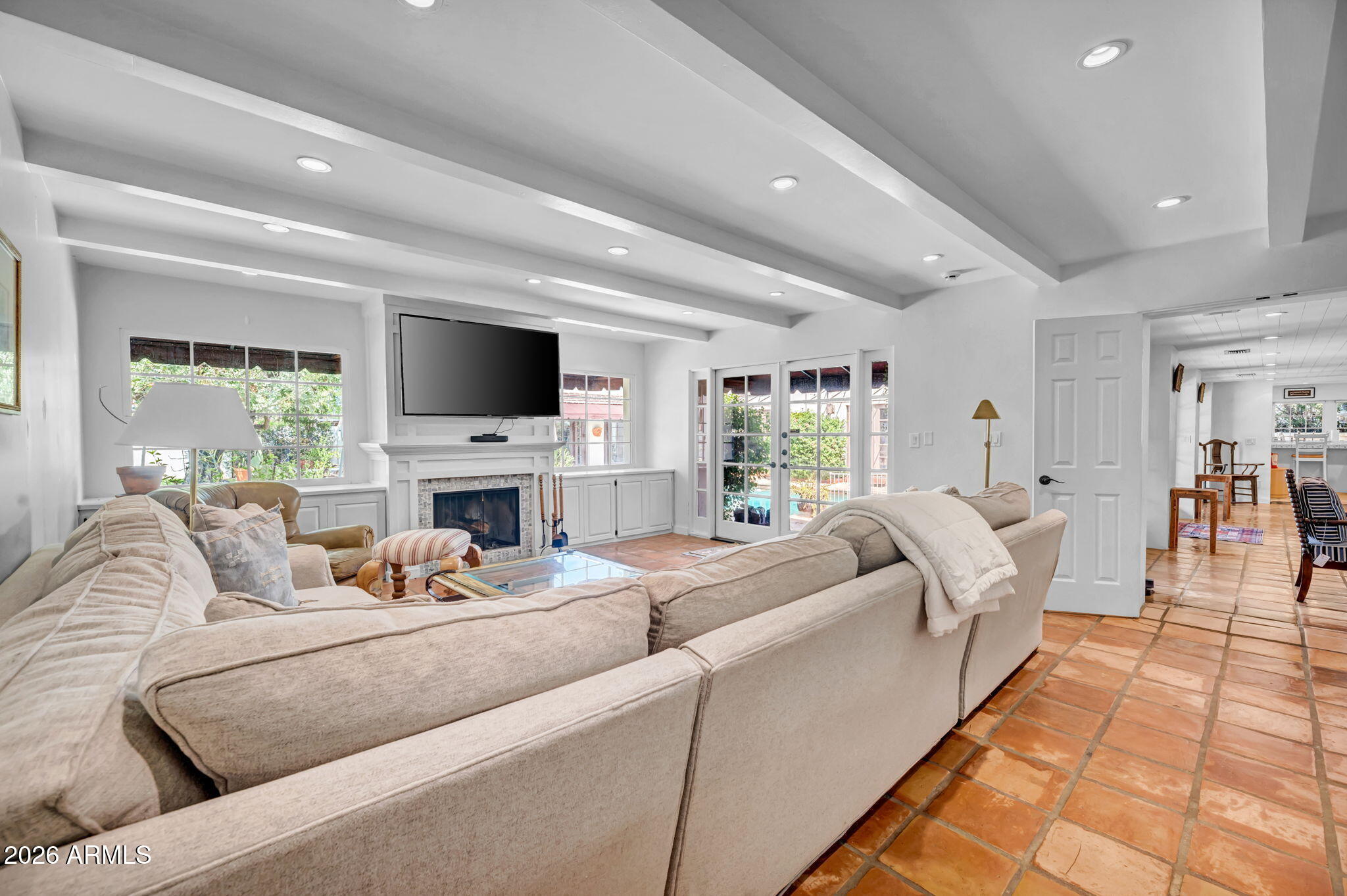 2102 ENCANTO Drive SW