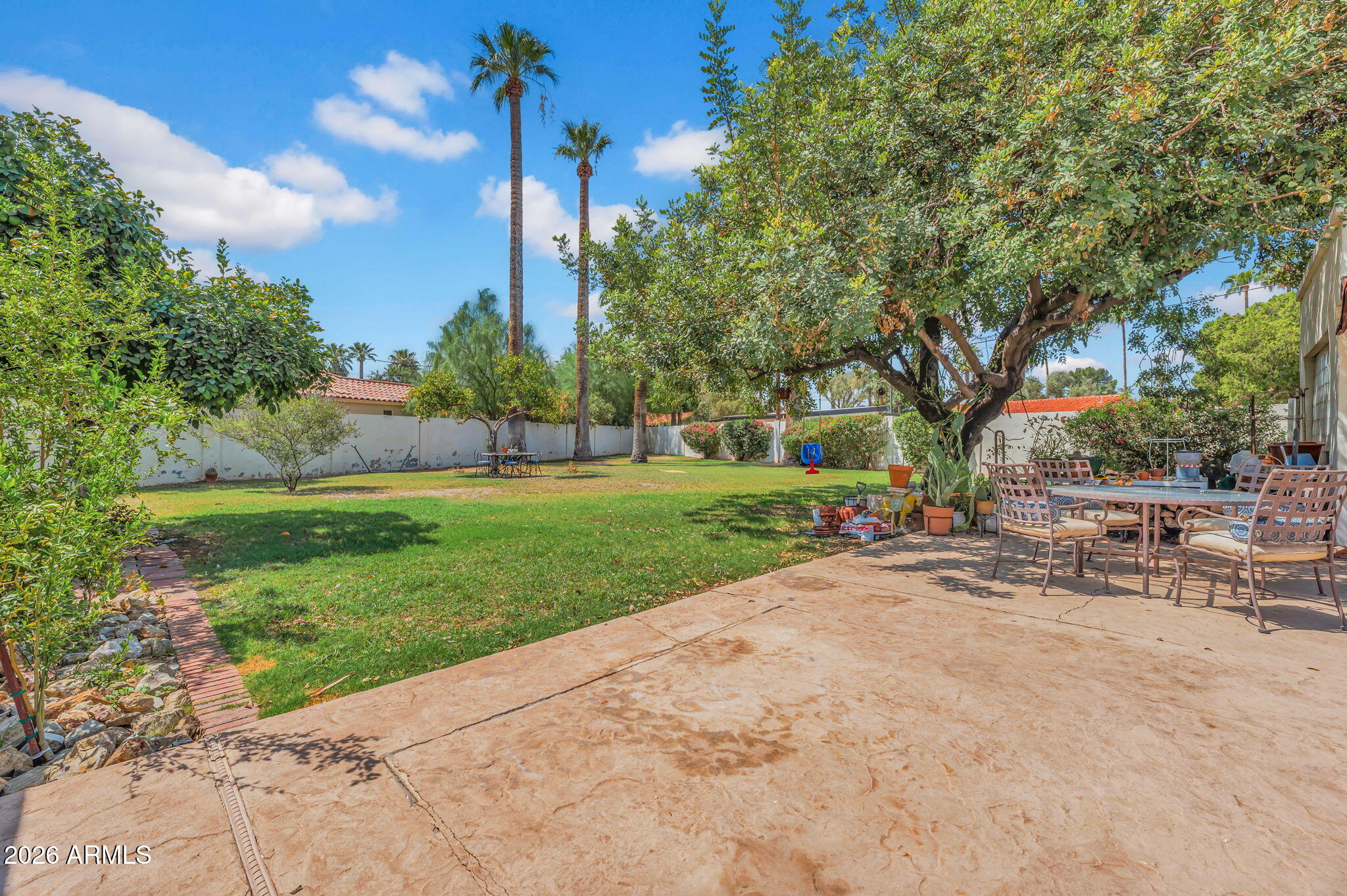 2102 ENCANTO Drive SW